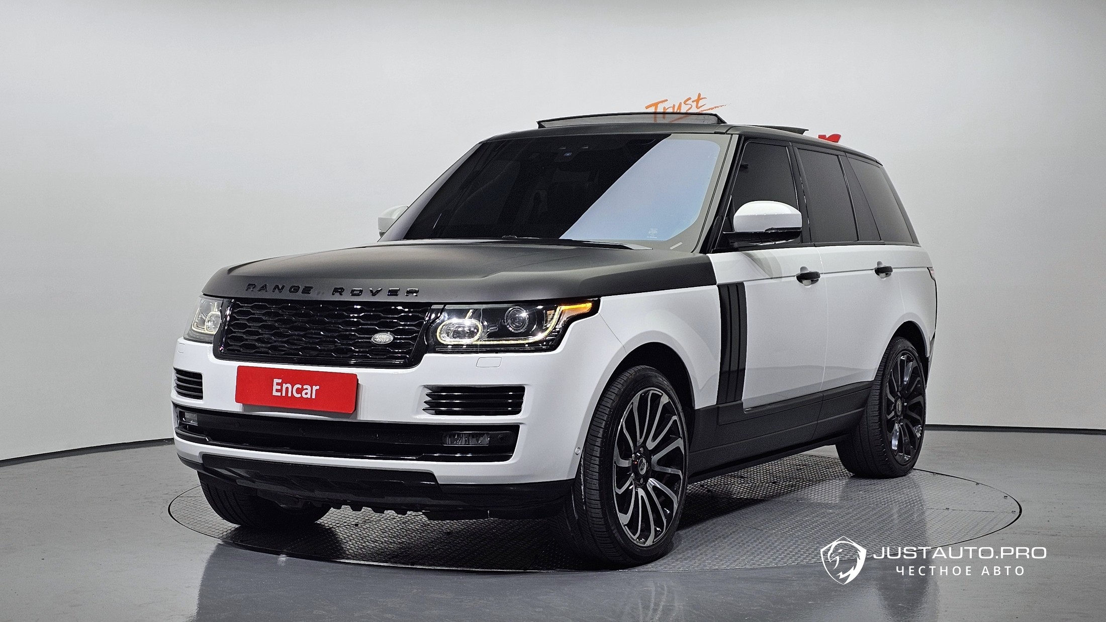 Автомобиль Land Rover Range Rover