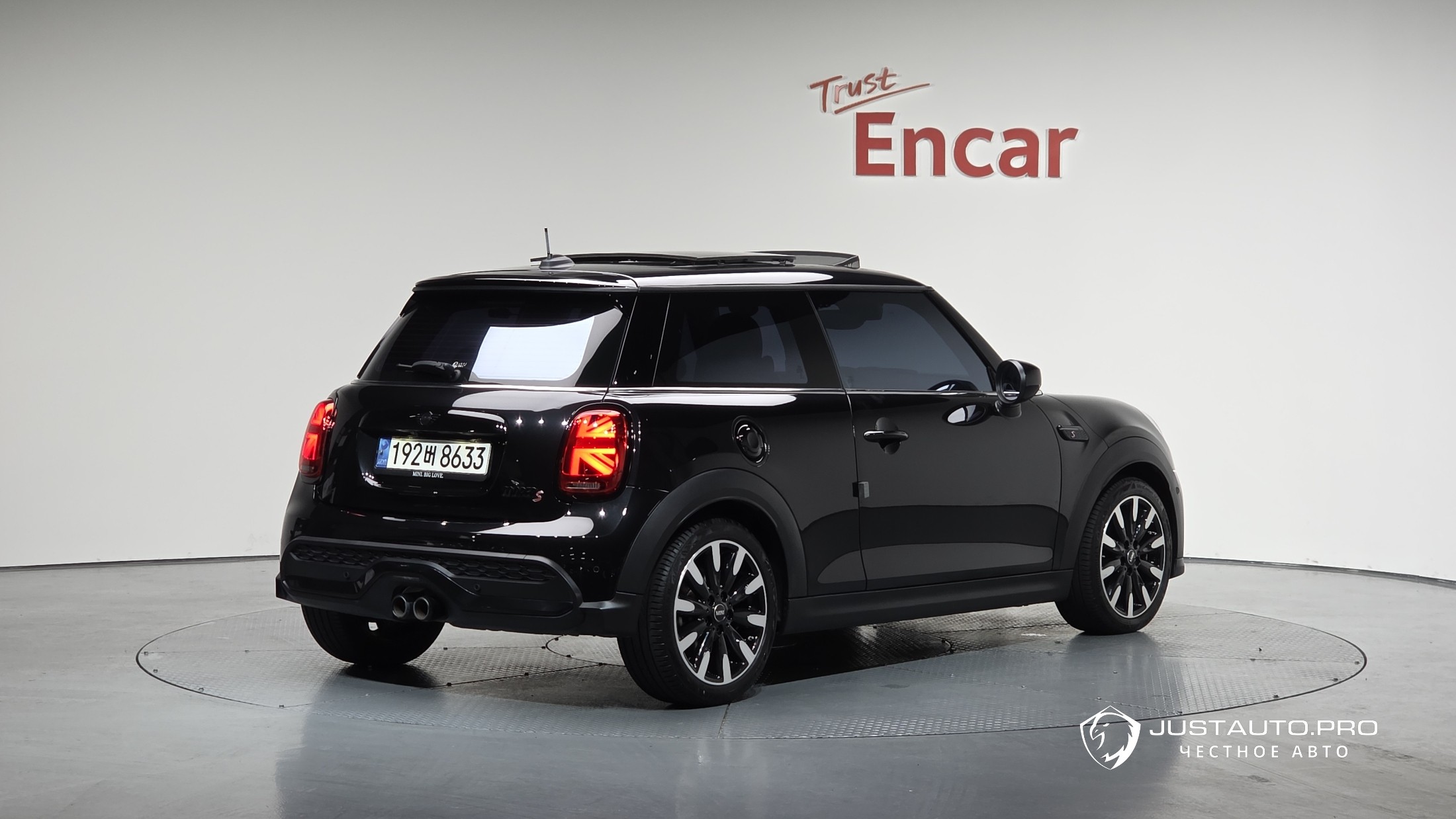 Автомобиль Mini Cooper