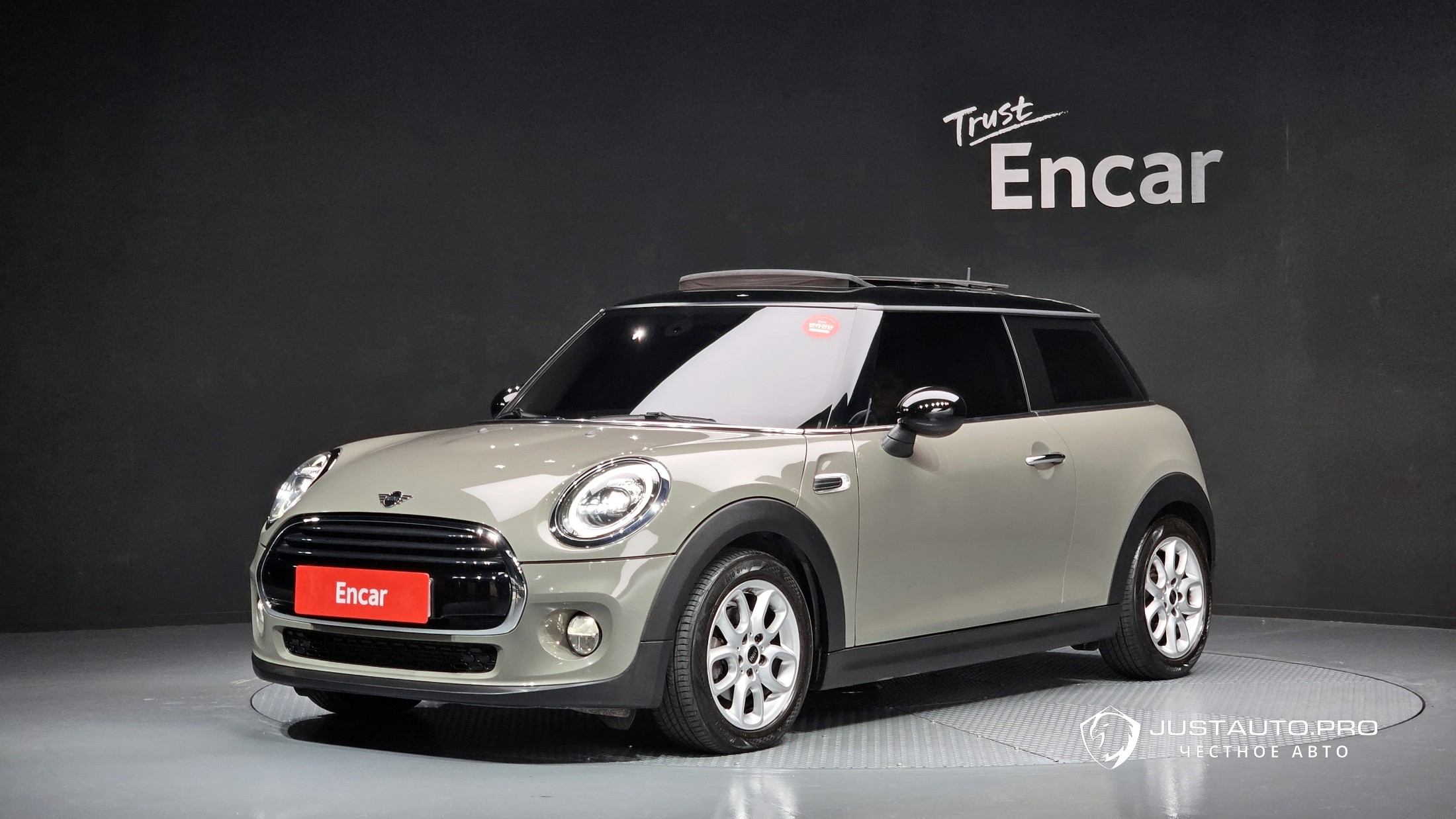 Автомобиль Mini Cooper