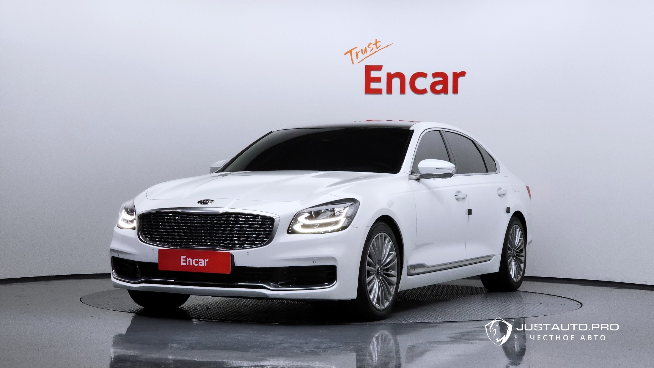 Автомобиль Kia K9