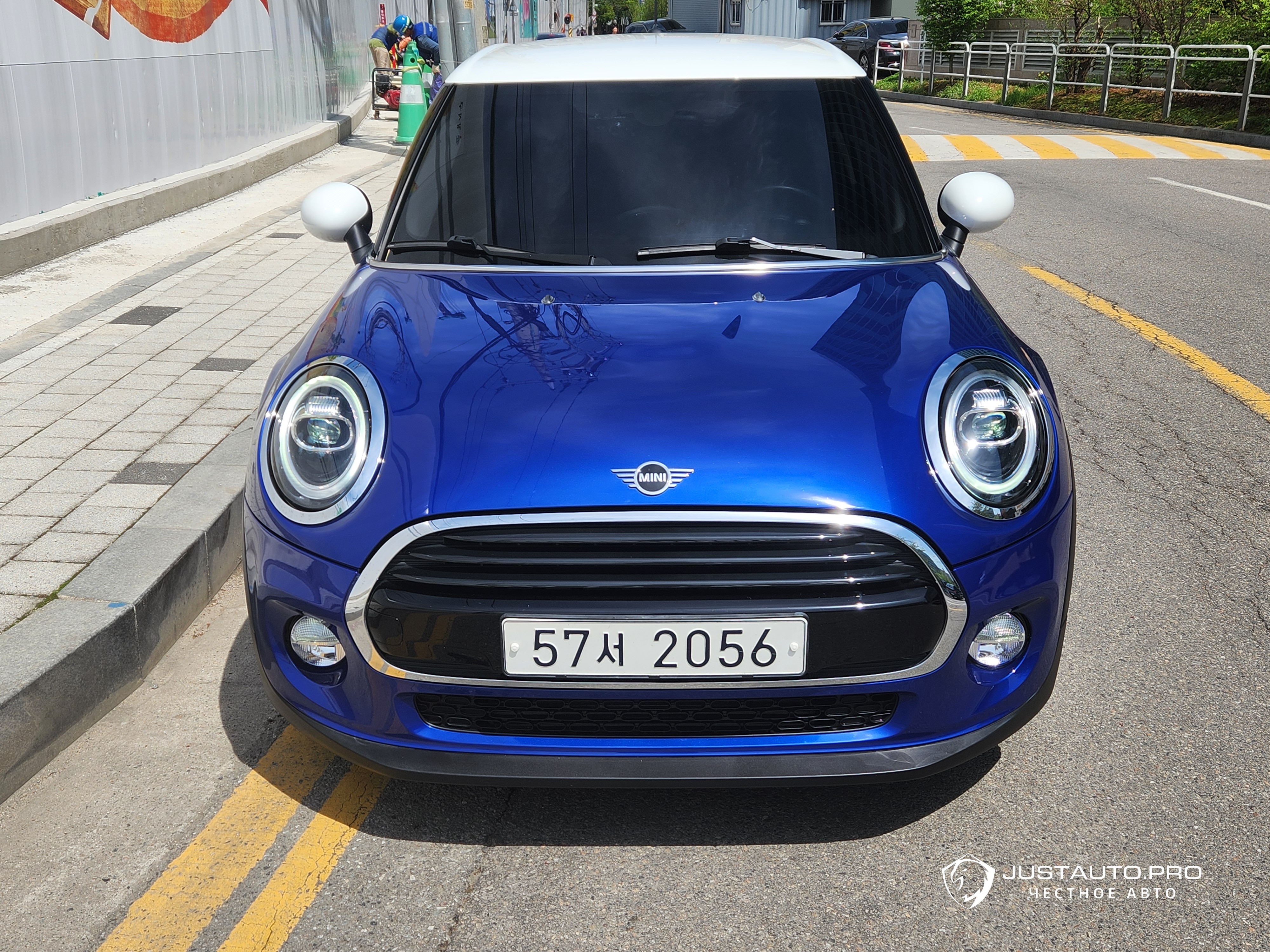 Автомобиль Mini Cooper