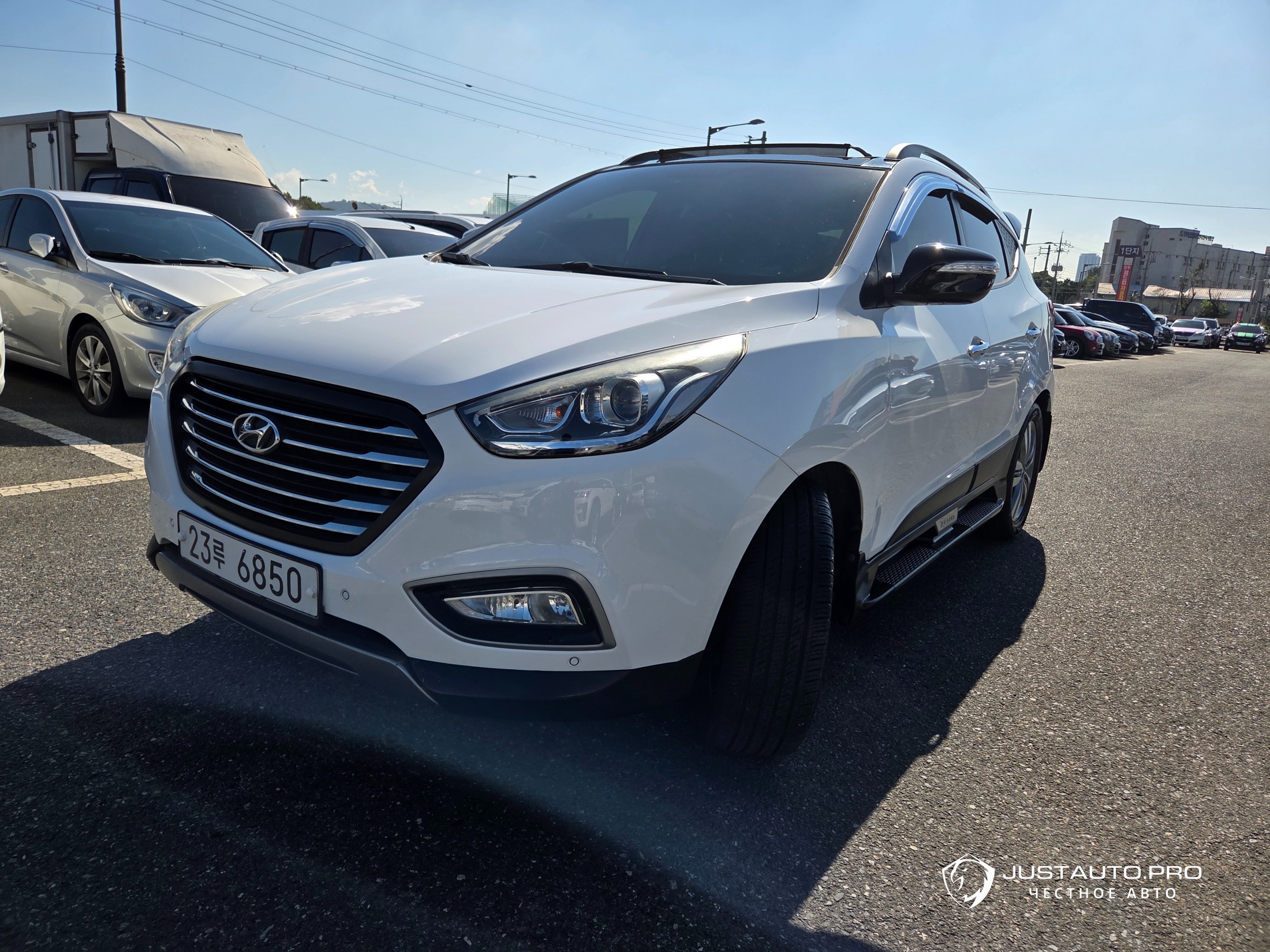 Автомобиль Hyundai Tucson