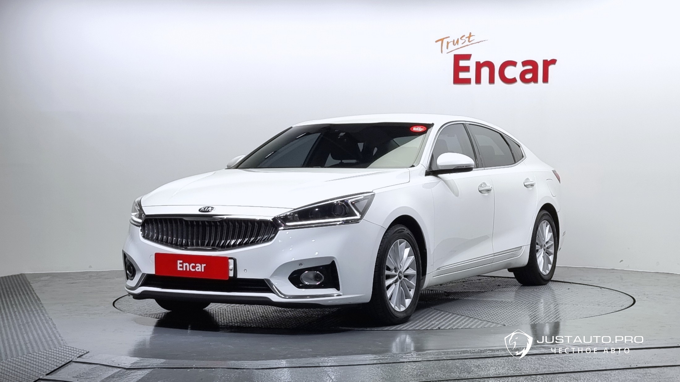Автомобиль Kia K7