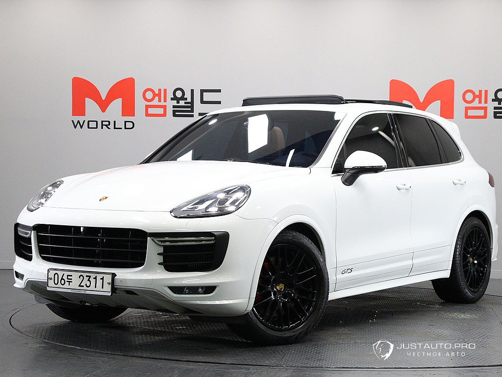 Автомобиль Porsche Cayenne