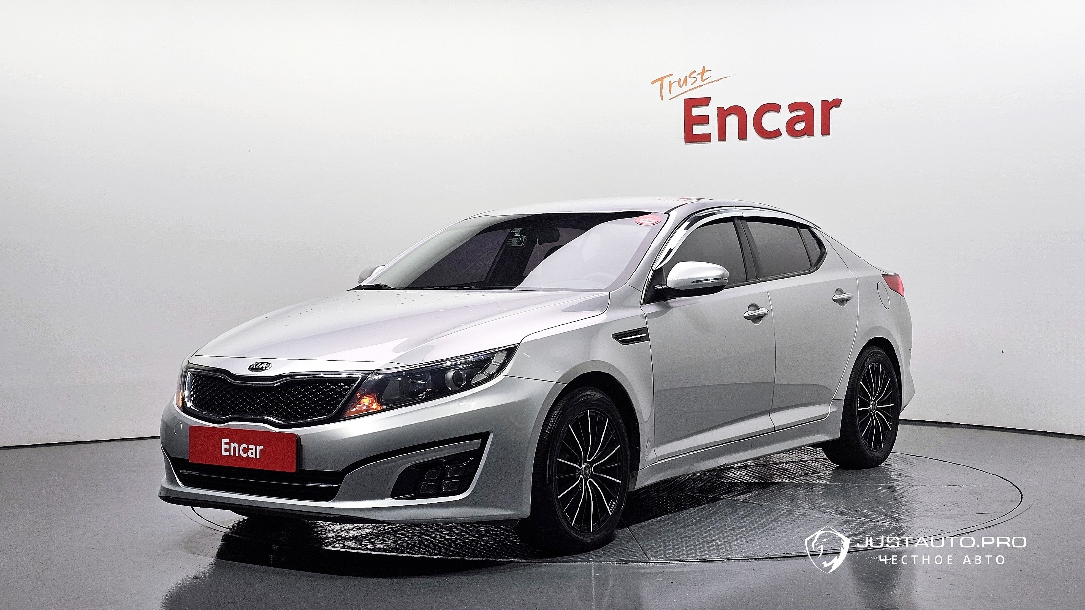 Автомобиль Kia K5