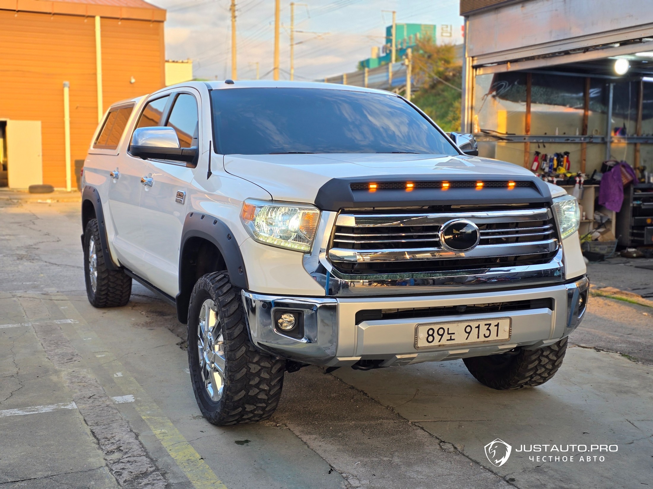 Автомобиль Toyota Tundra