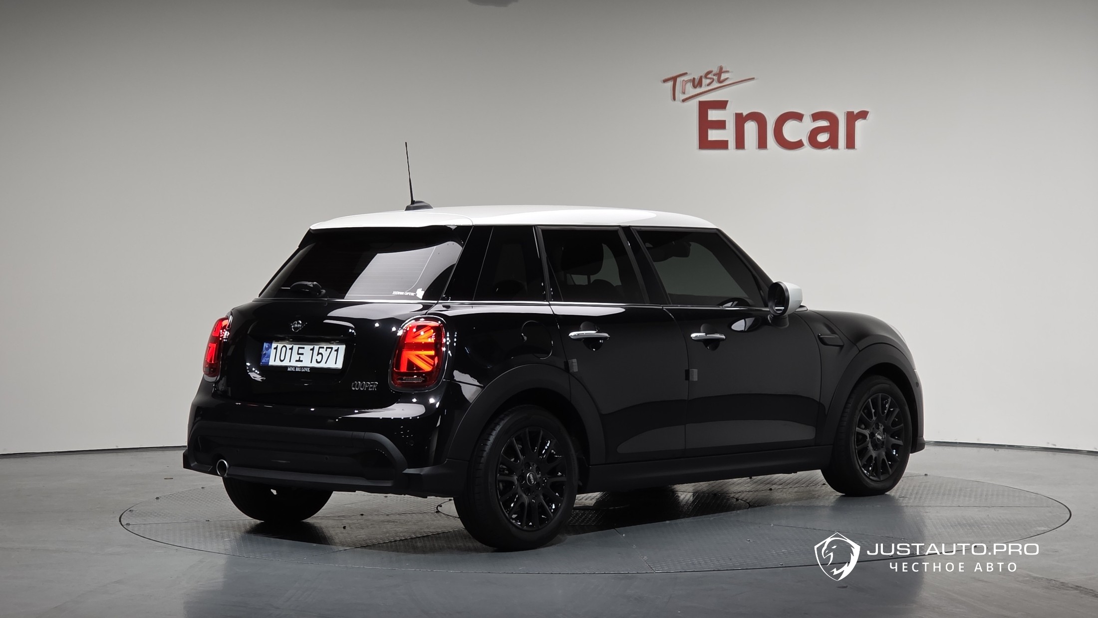 Автомобиль Mini Cooper