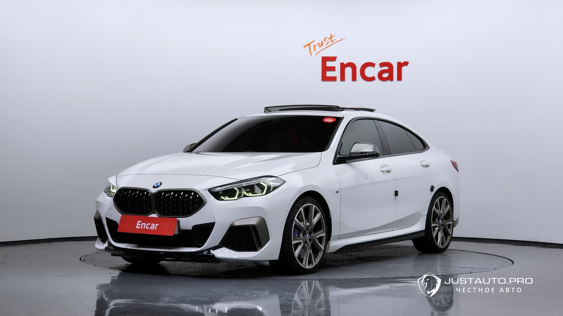 Автомобиль BMW 2-Series