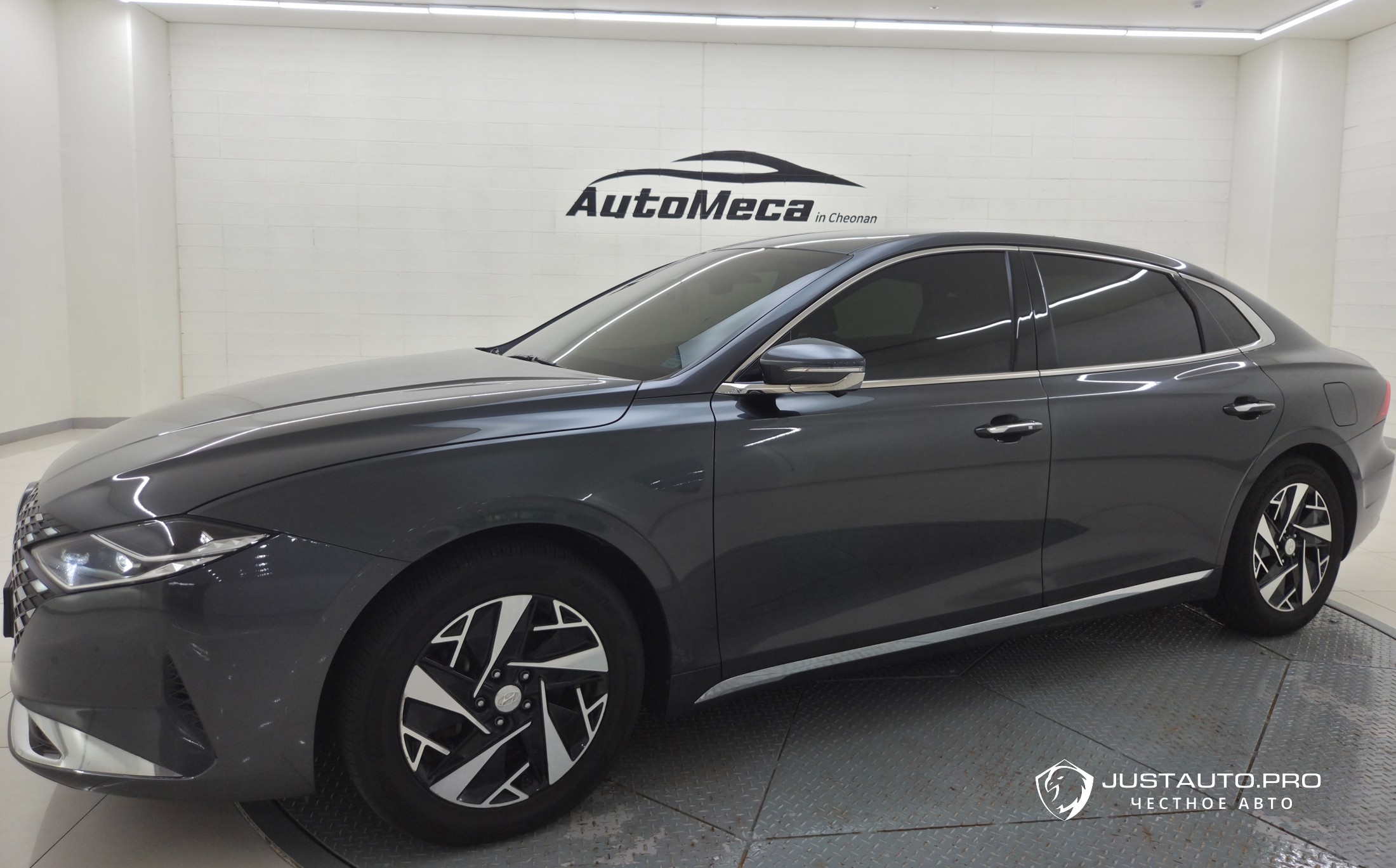 Автомобиль Hyundai Grandeur