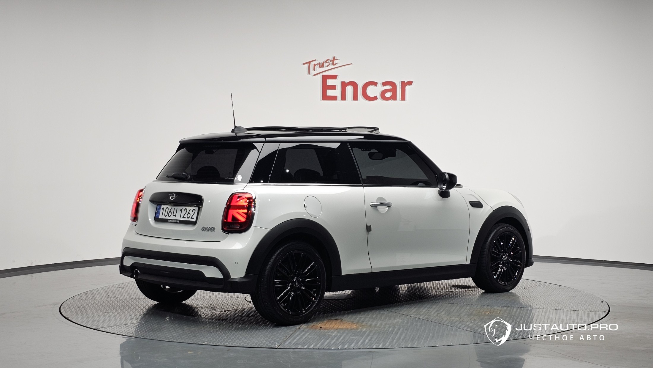 Автомобиль Mini Cooper