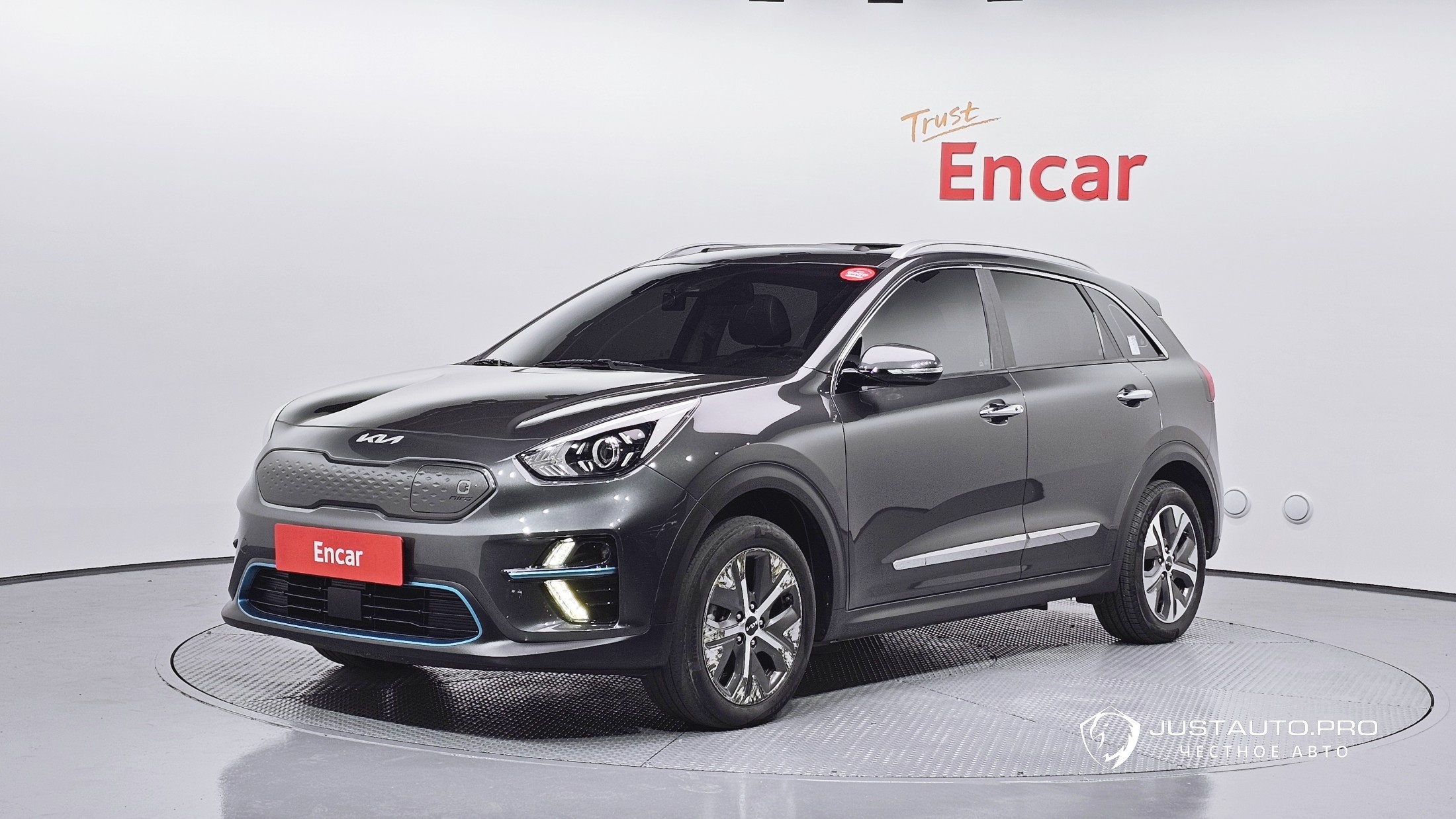 Автомобиль Kia Niro