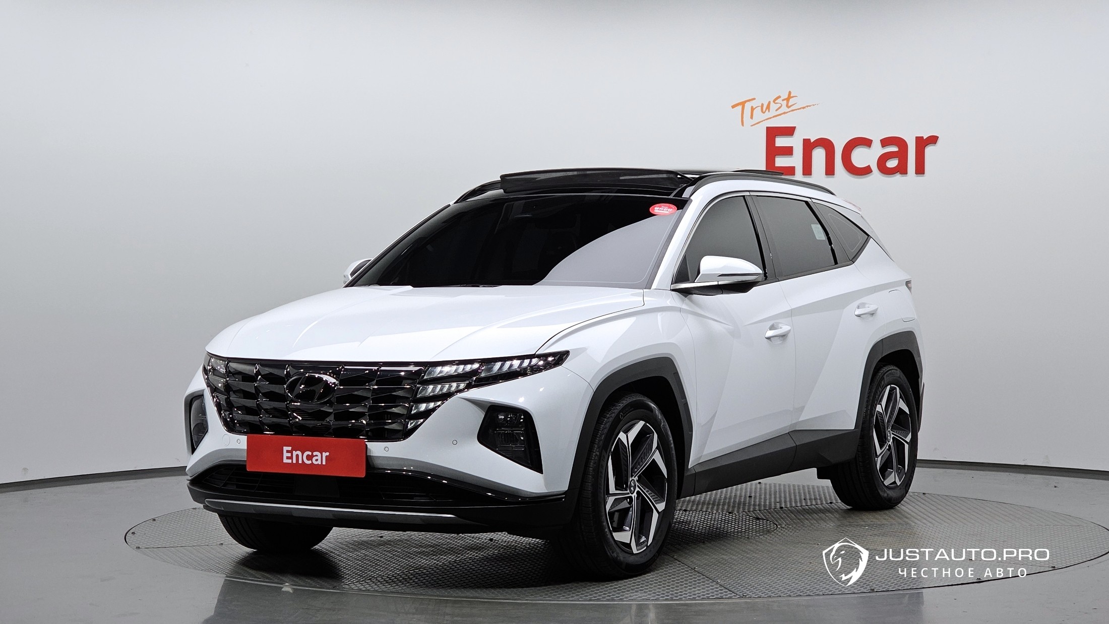 Автомобиль Hyundai Tucson