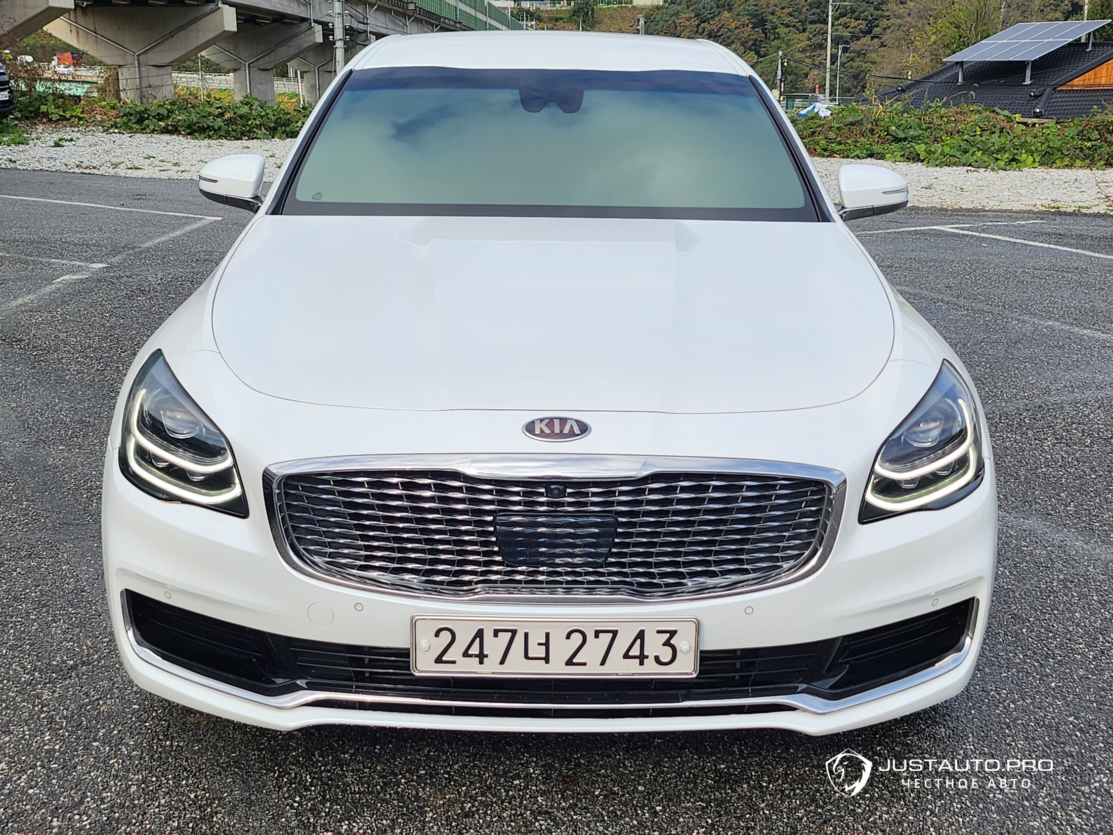 Автомобиль Kia K9