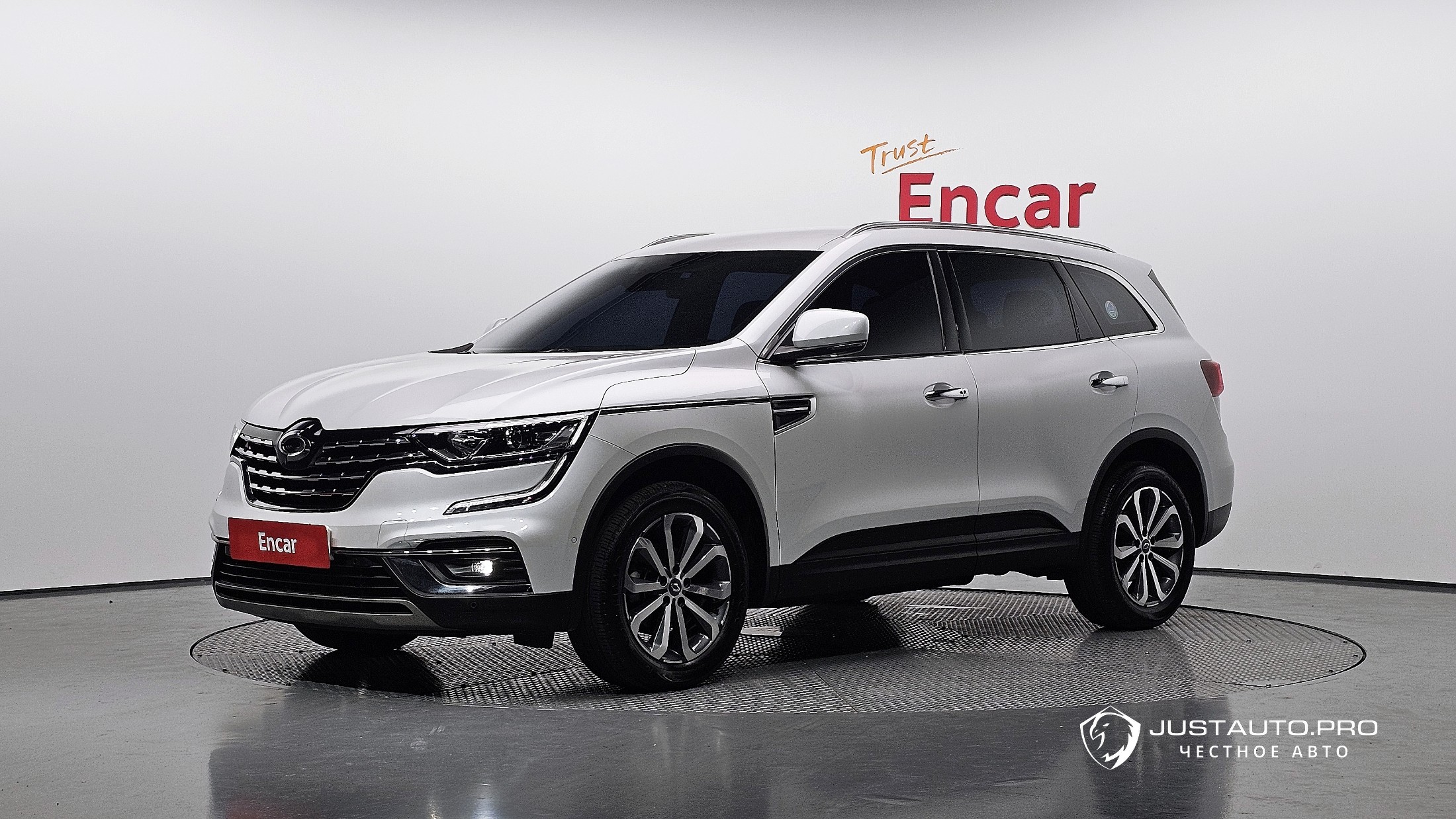 Автомобиль Renault-KoreaSamsung QM6