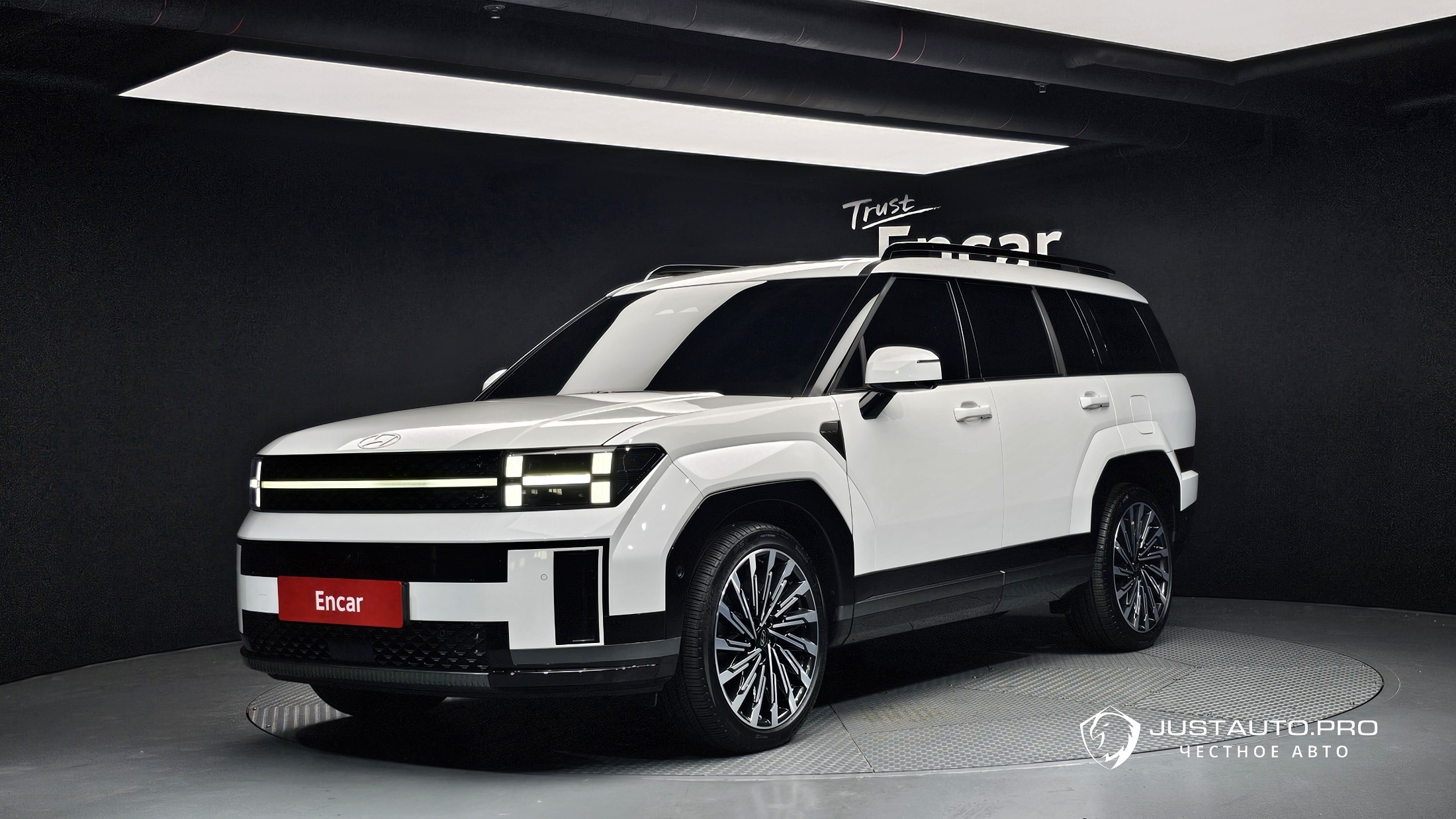 Автомобиль Hyundai Santafe