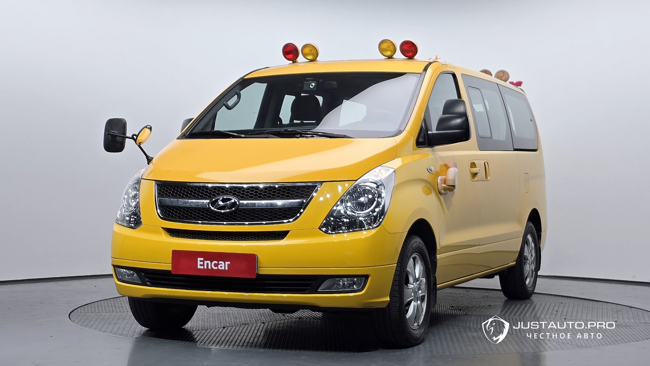 Автомобиль Hyundai Starex