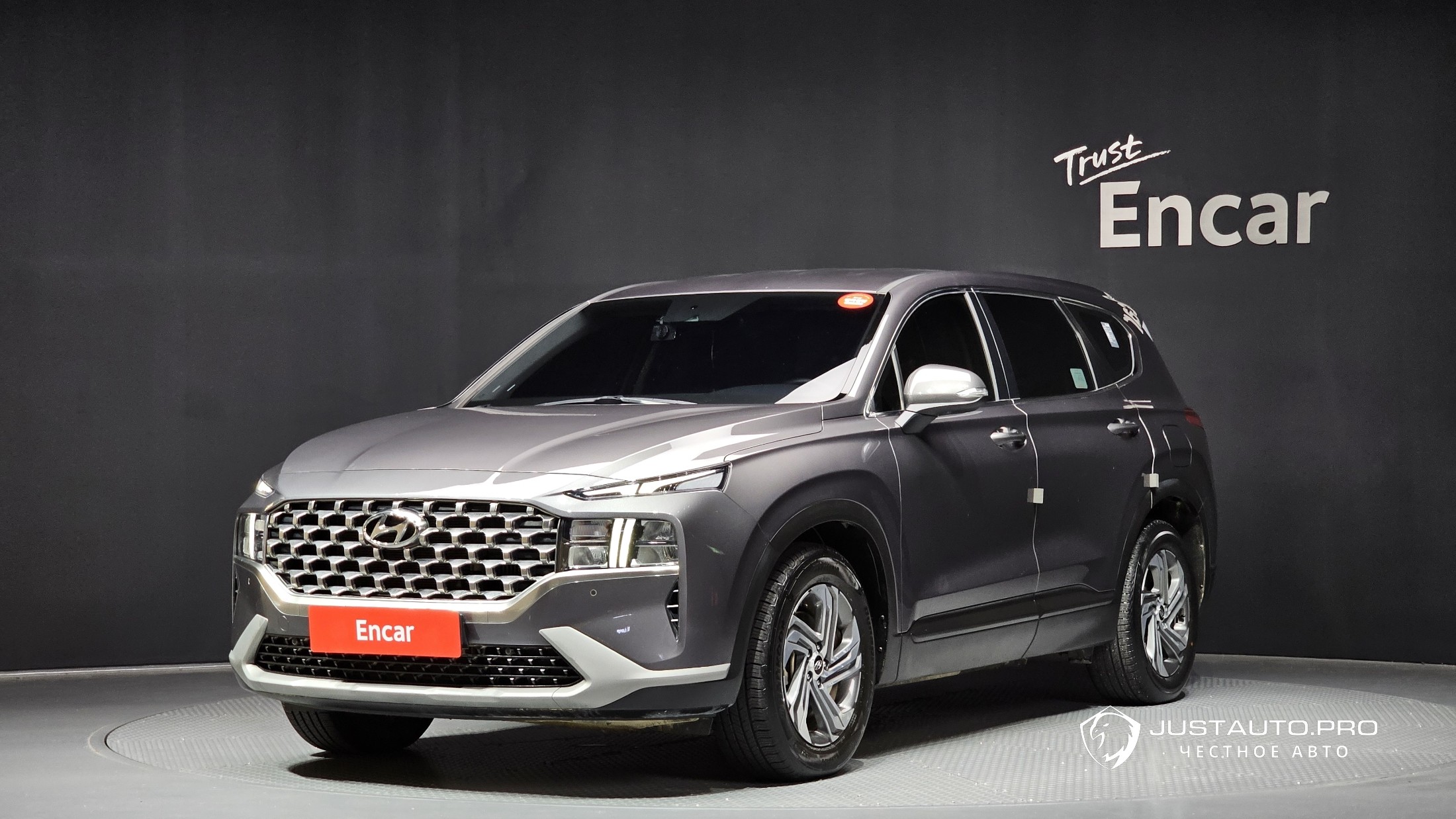 Автомобиль Hyundai Santafe