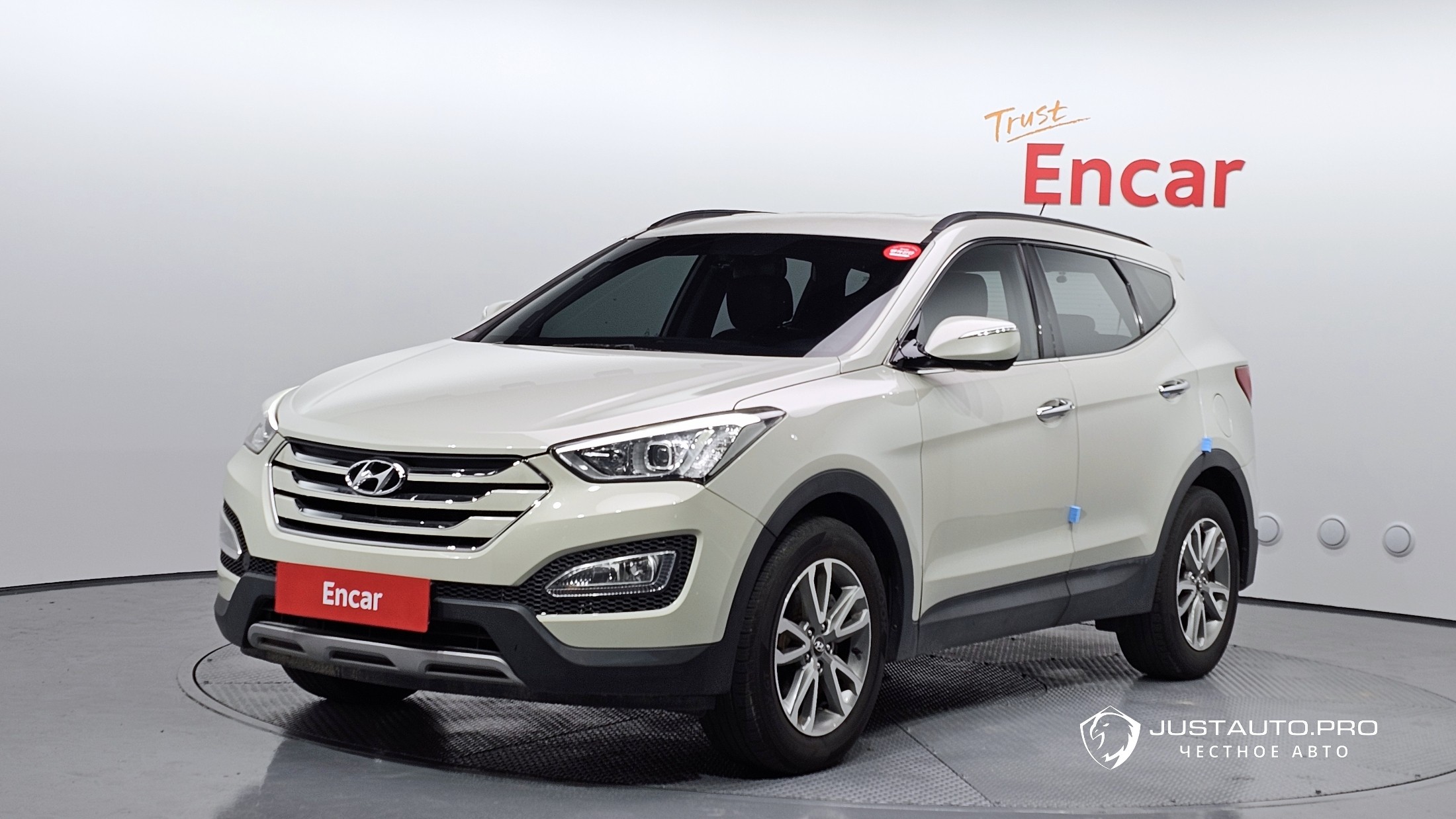 Автомобиль Hyundai Santafe