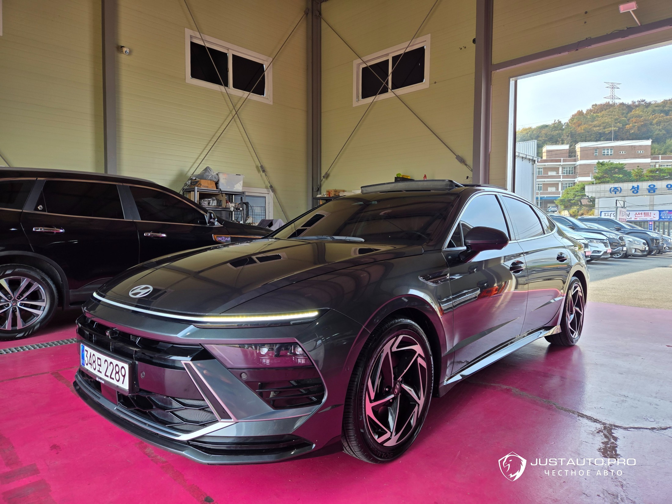 Автомобиль Hyundai Sonata