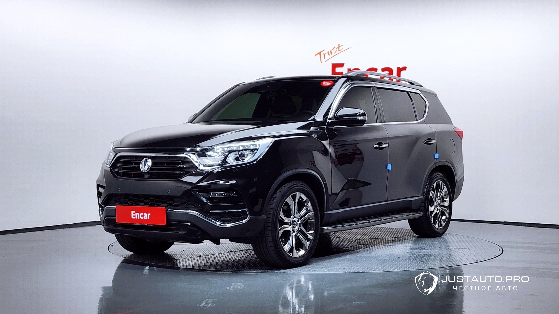 Автомобиль KG_Mobility_Ssangyong Rexton
