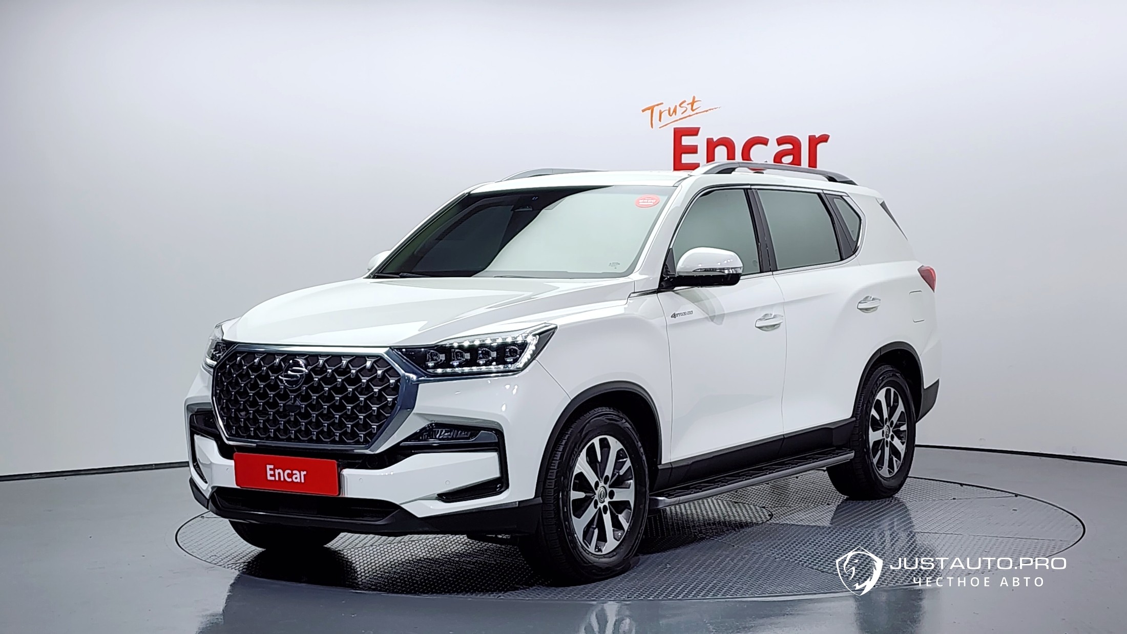 Автомобиль KG_Mobility_Ssangyong Rexton