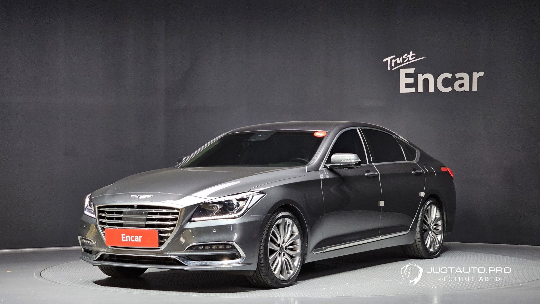 Автомобиль Genesis G80
