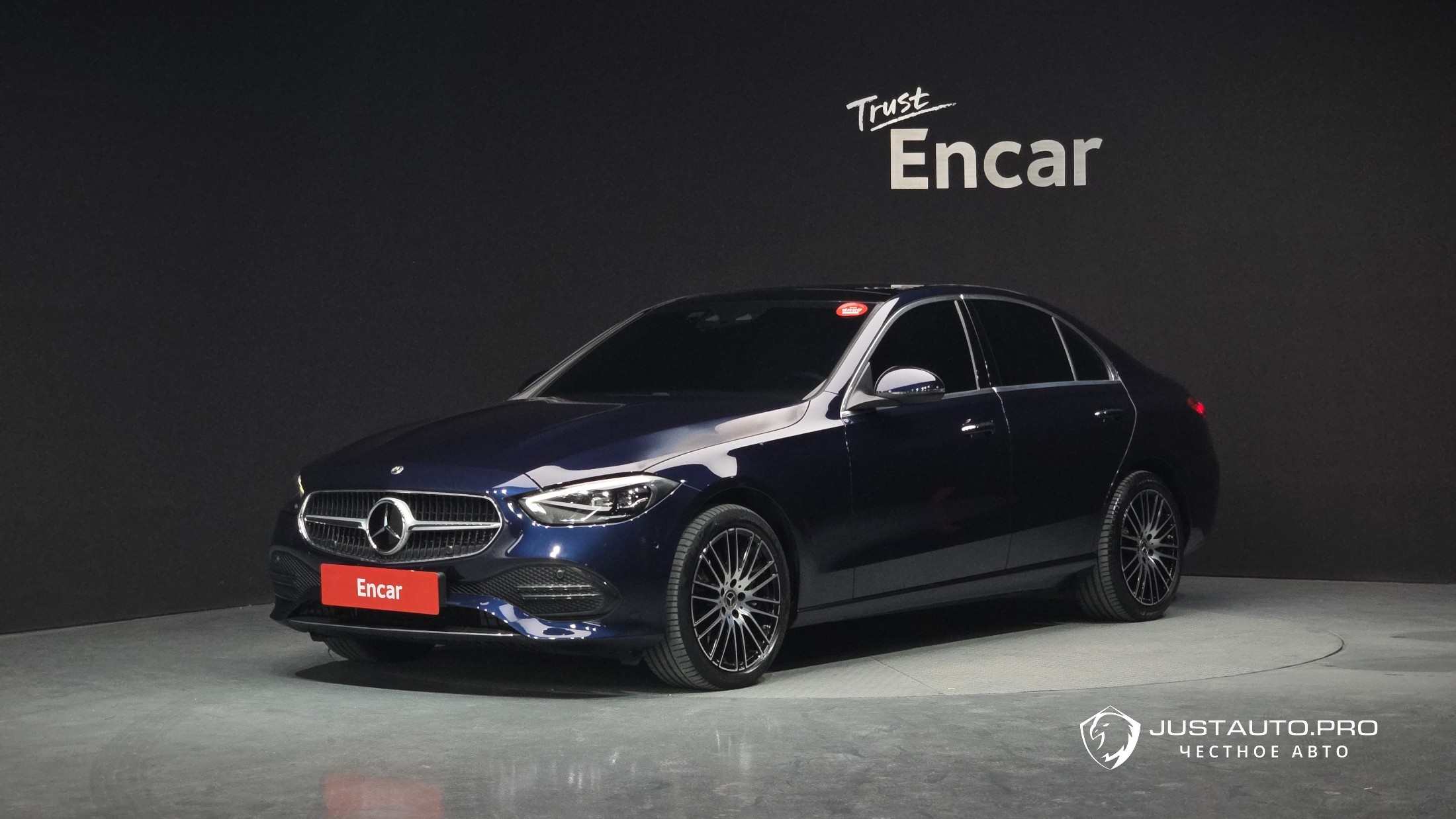 Автомобиль Mercedes-Benz C-Class