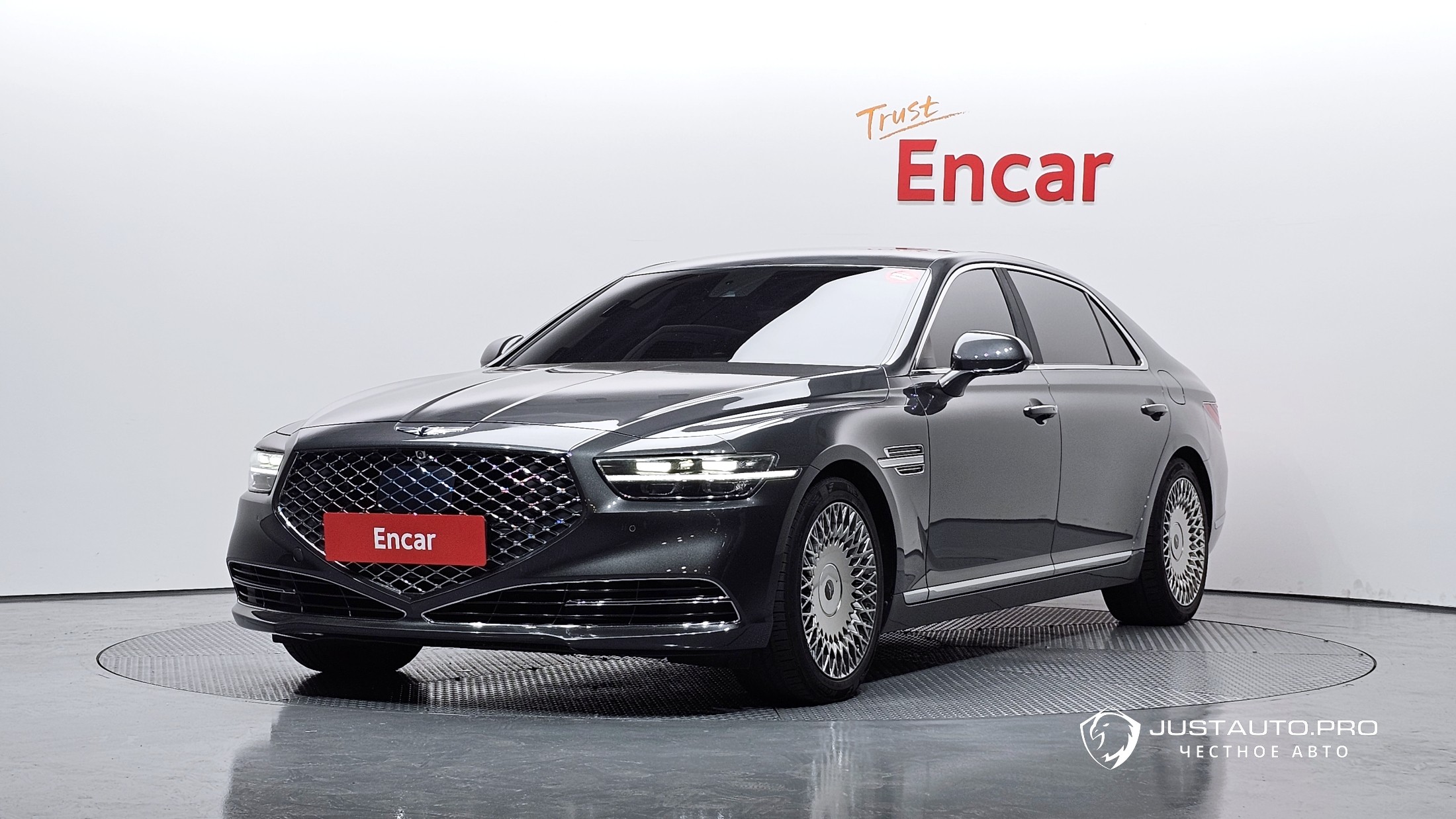 Автомобиль Genesis G90