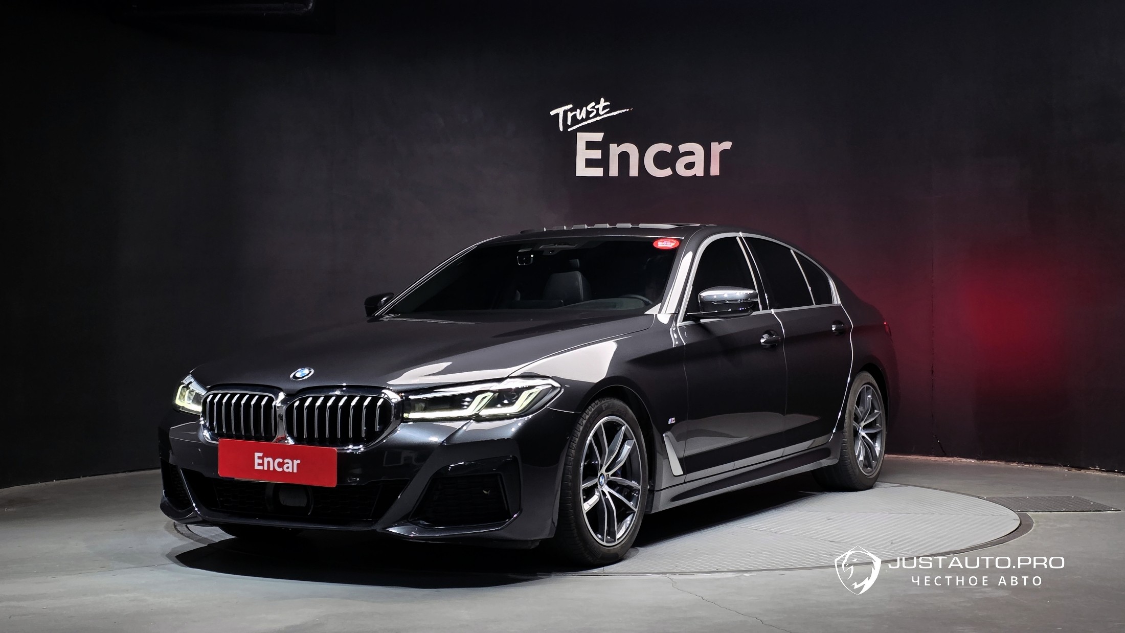 Автомобиль BMW 5-Series