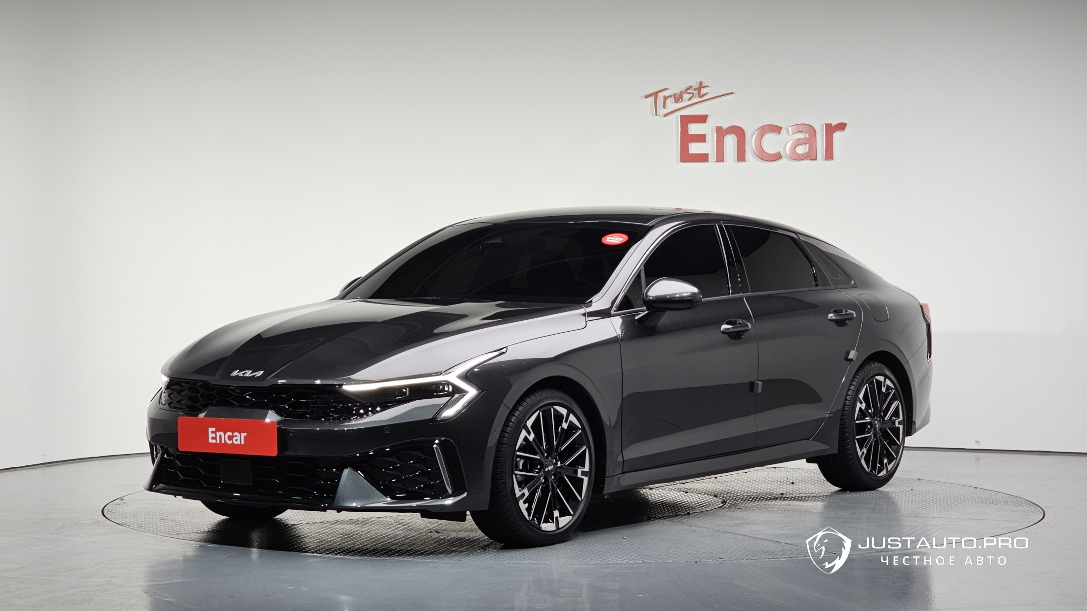 Автомобиль Kia K5