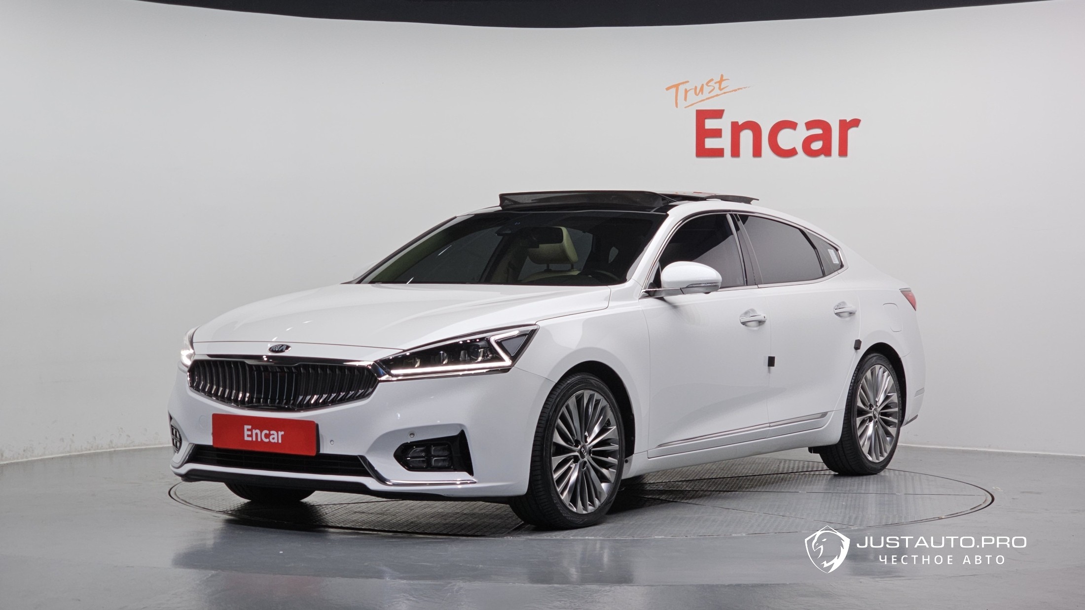 Автомобиль Kia K7