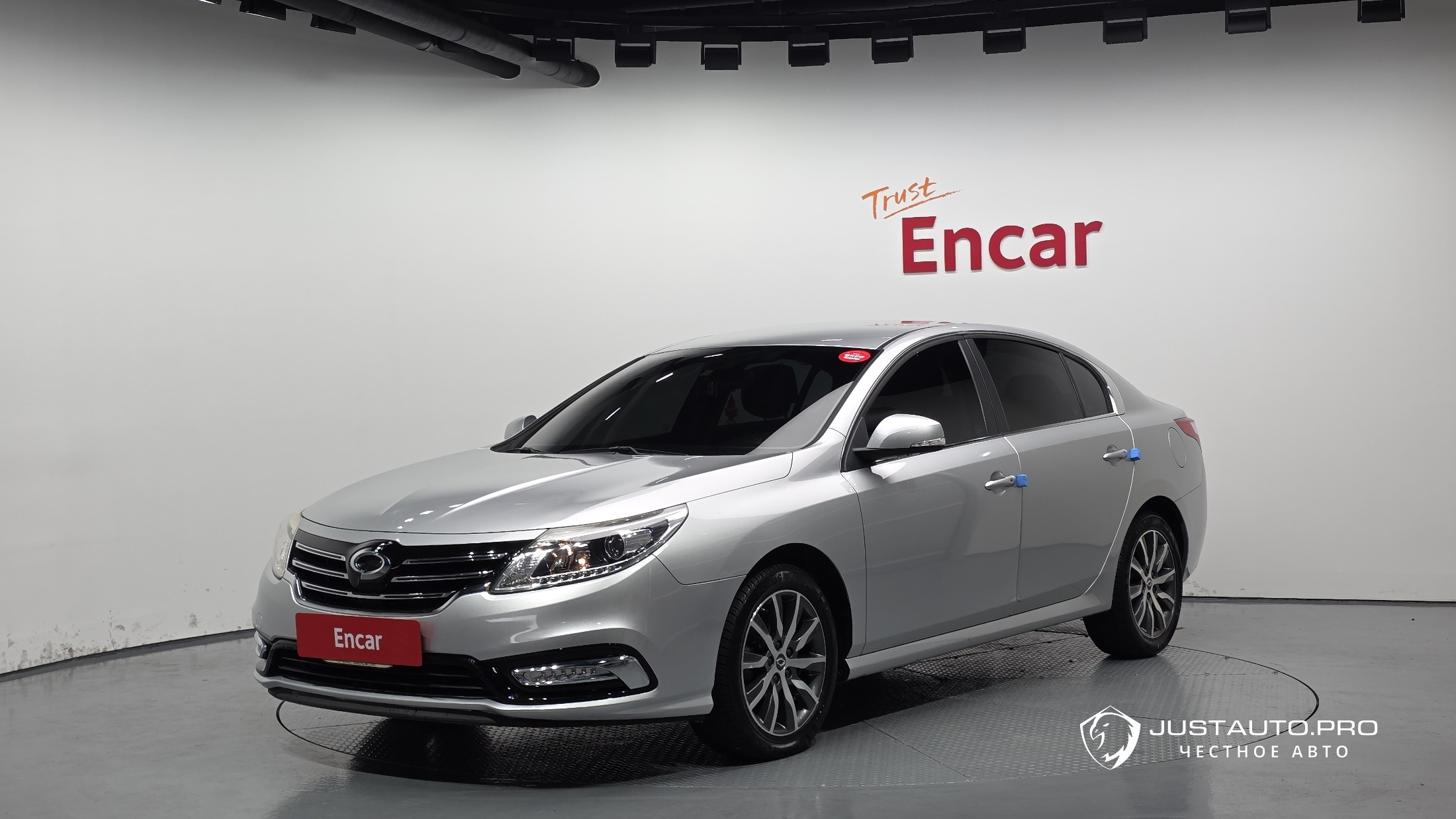 Автомобиль Renault-KoreaSamsung SM5 