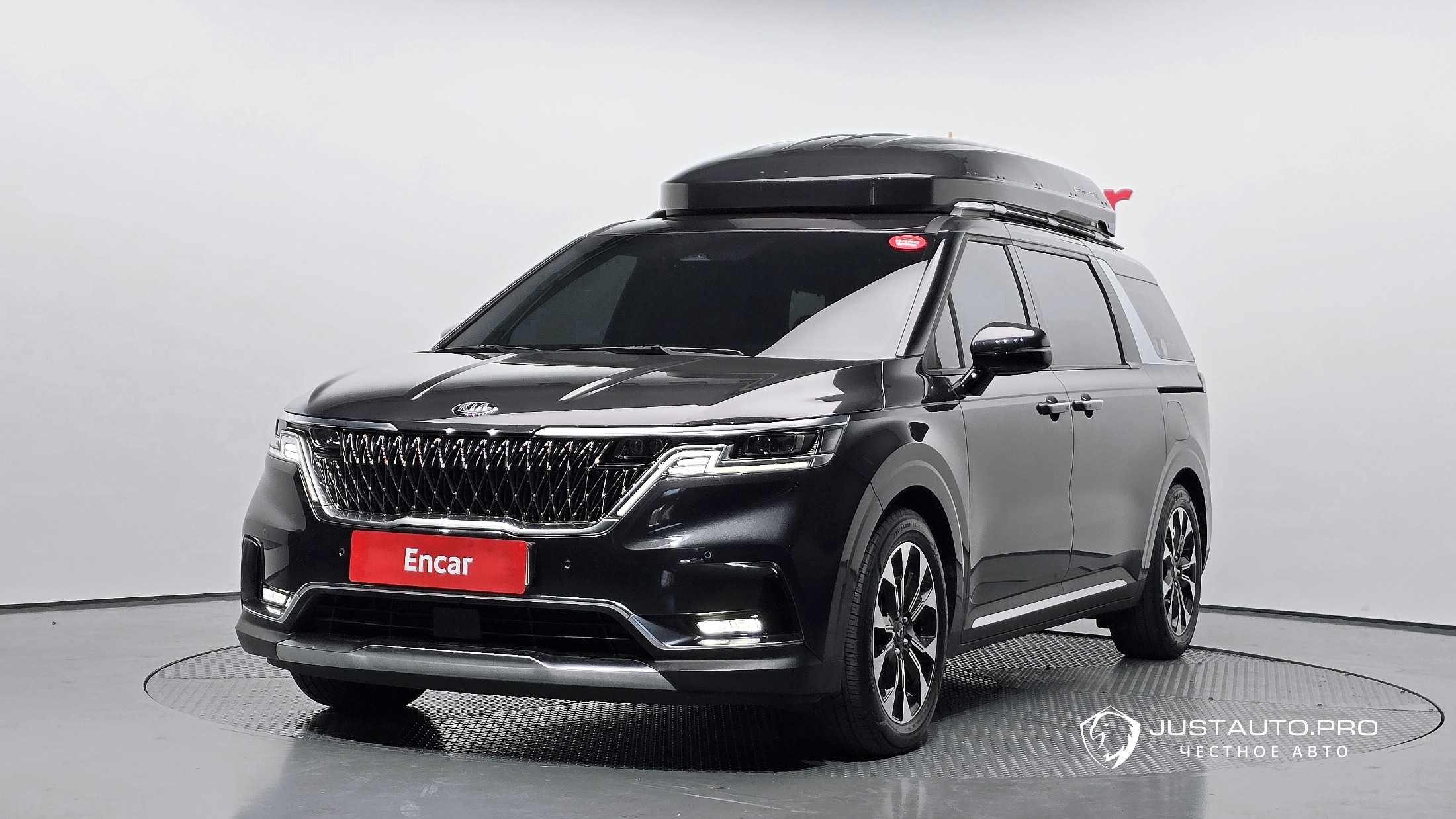 Автомобиль Kia Canival