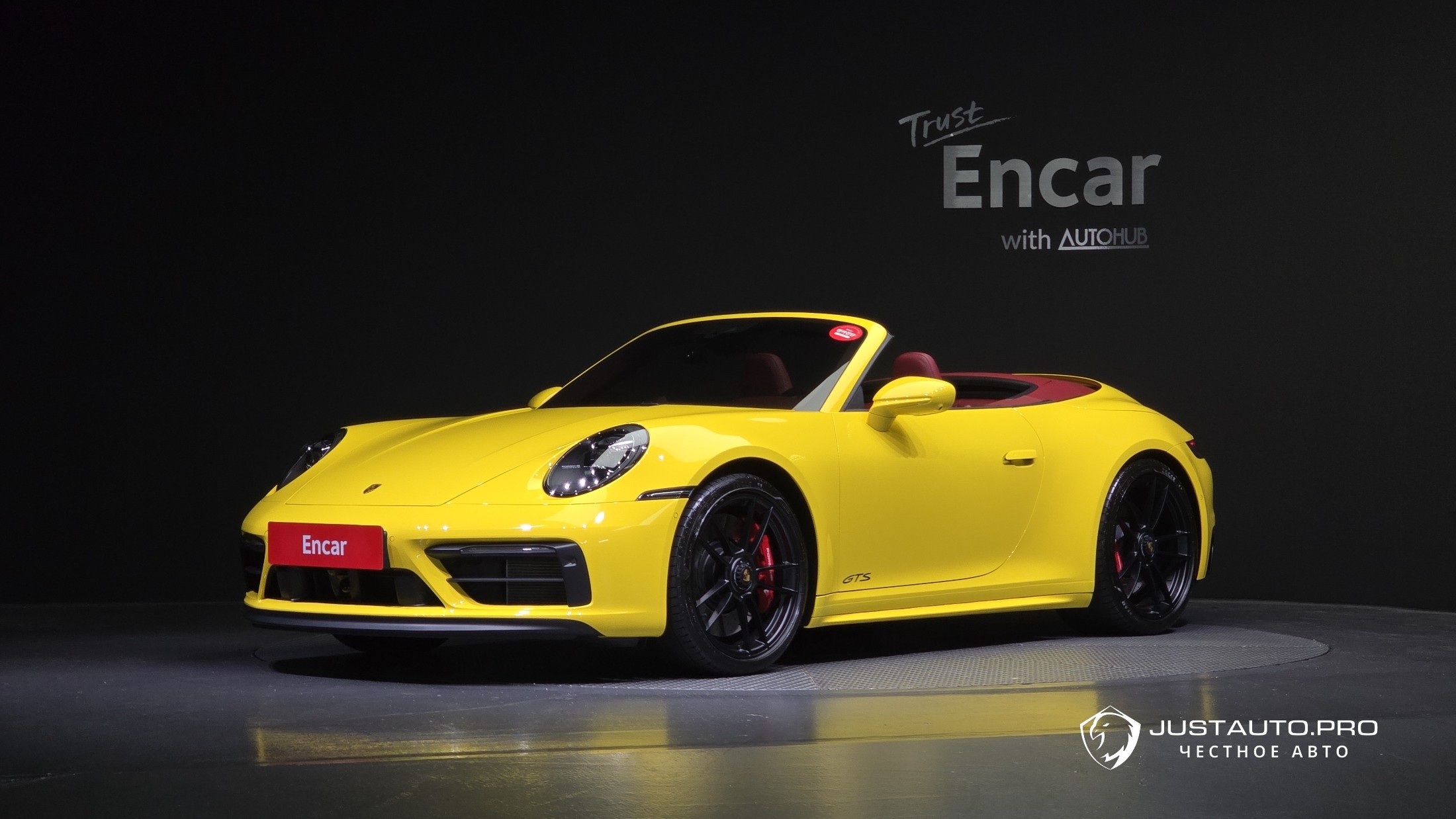 Автомобиль Porsche 911