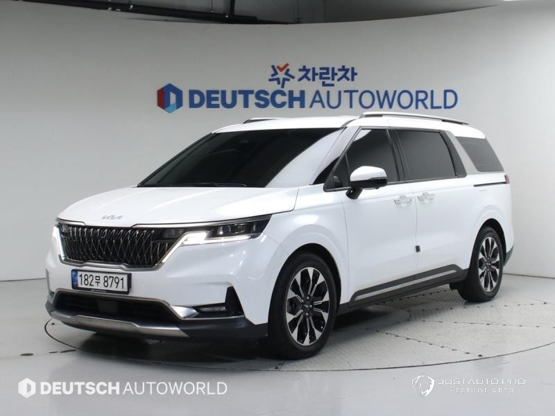 Автомобиль Kia Canival