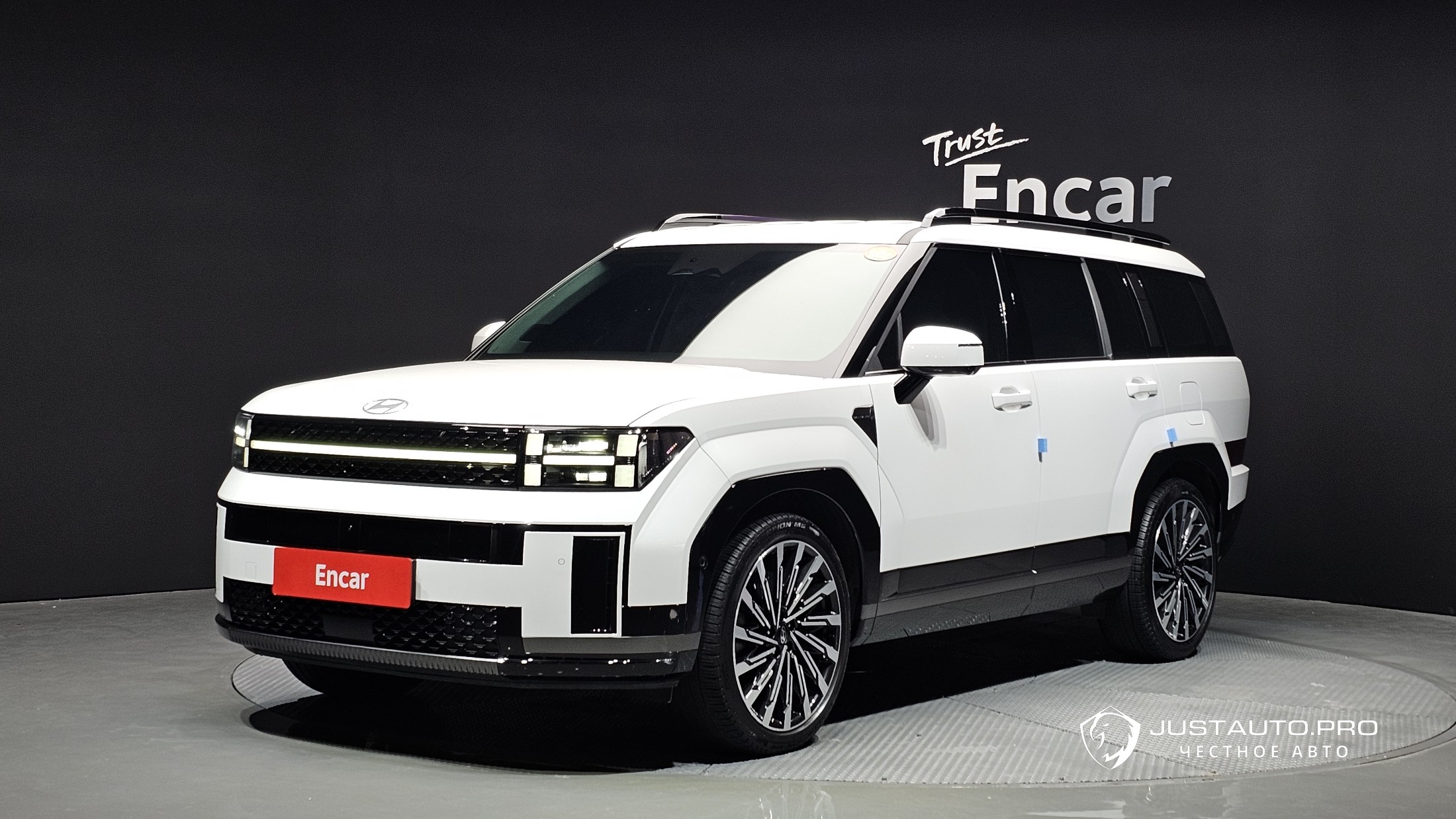 Автомобиль Hyundai Santafe