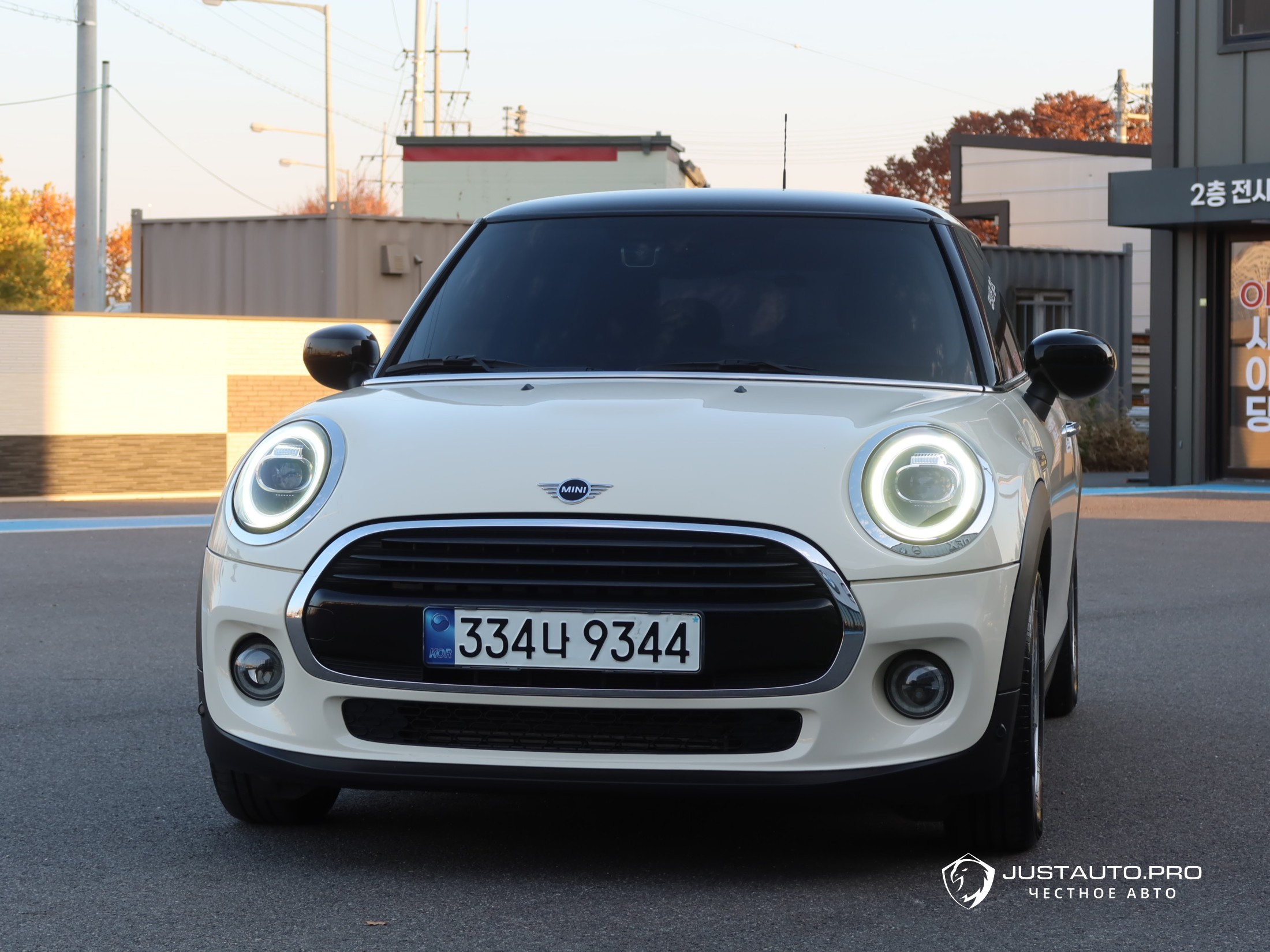 Автомобиль Mini Cooper