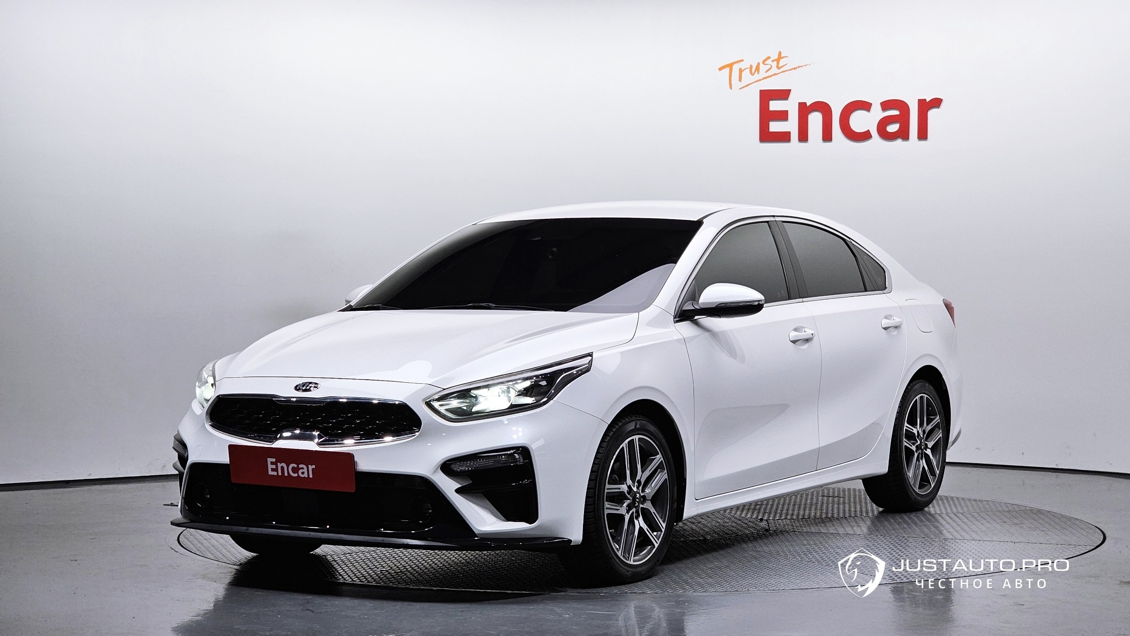 Автомобиль Kia K3