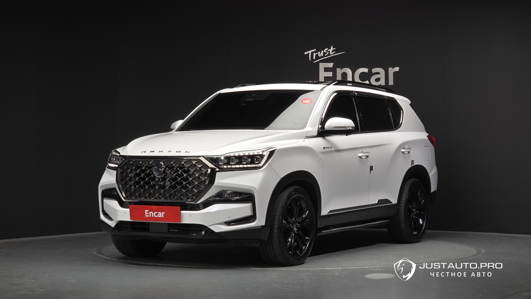Автомобиль KG_Mobility_Ssangyong Rexton
