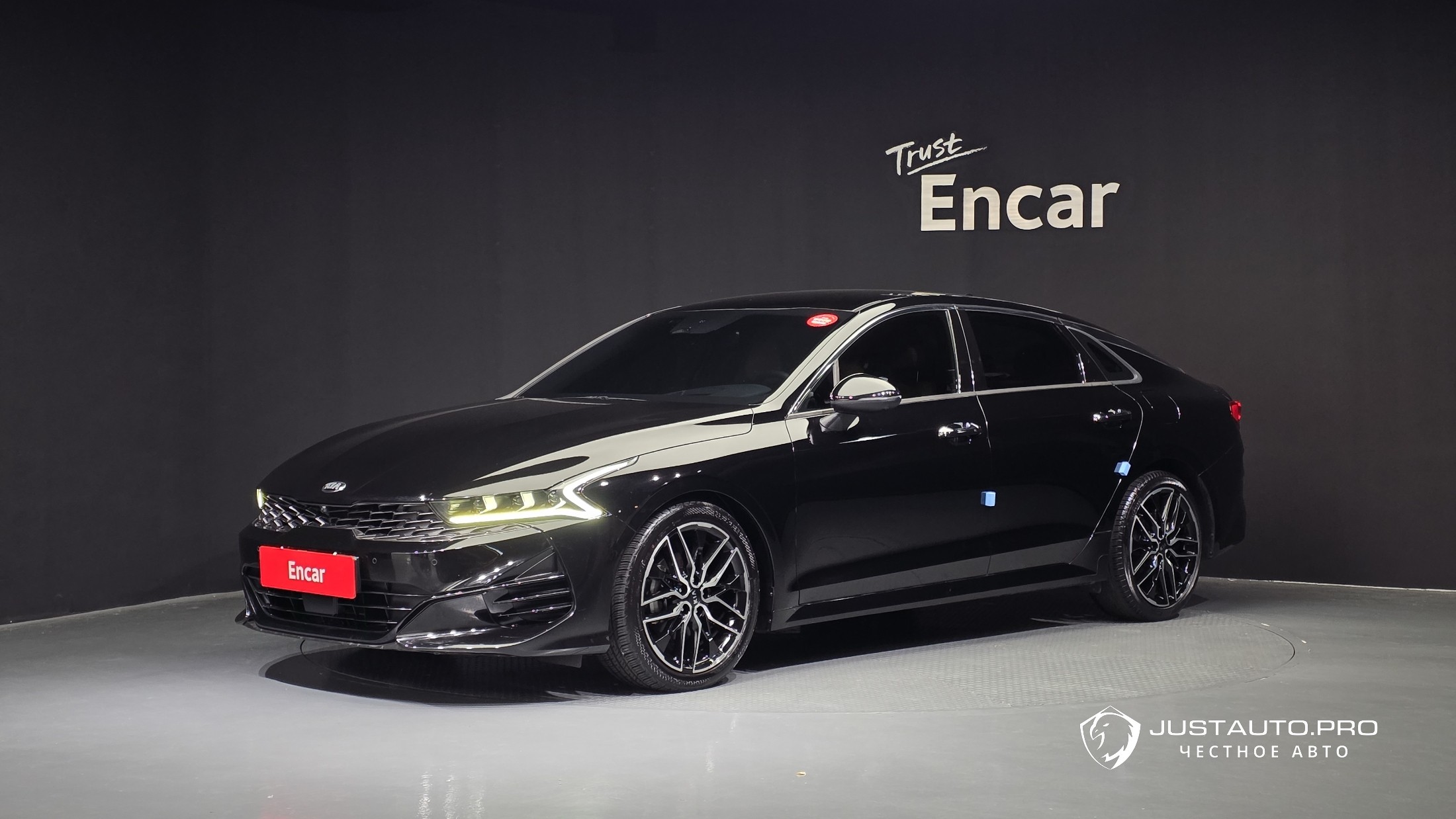 Автомобиль Kia K5