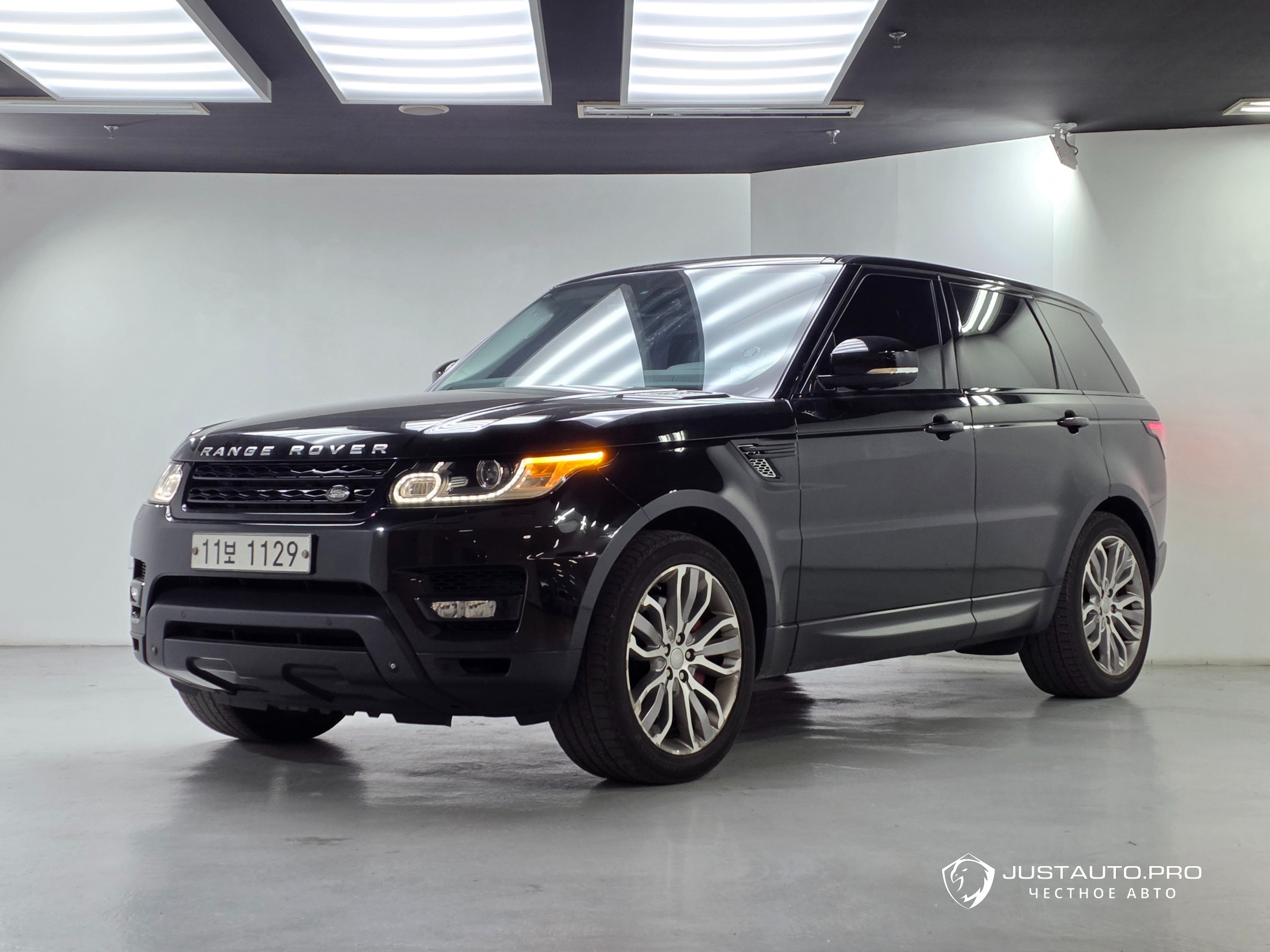 Автомобиль Land Rover Range Rover Sport