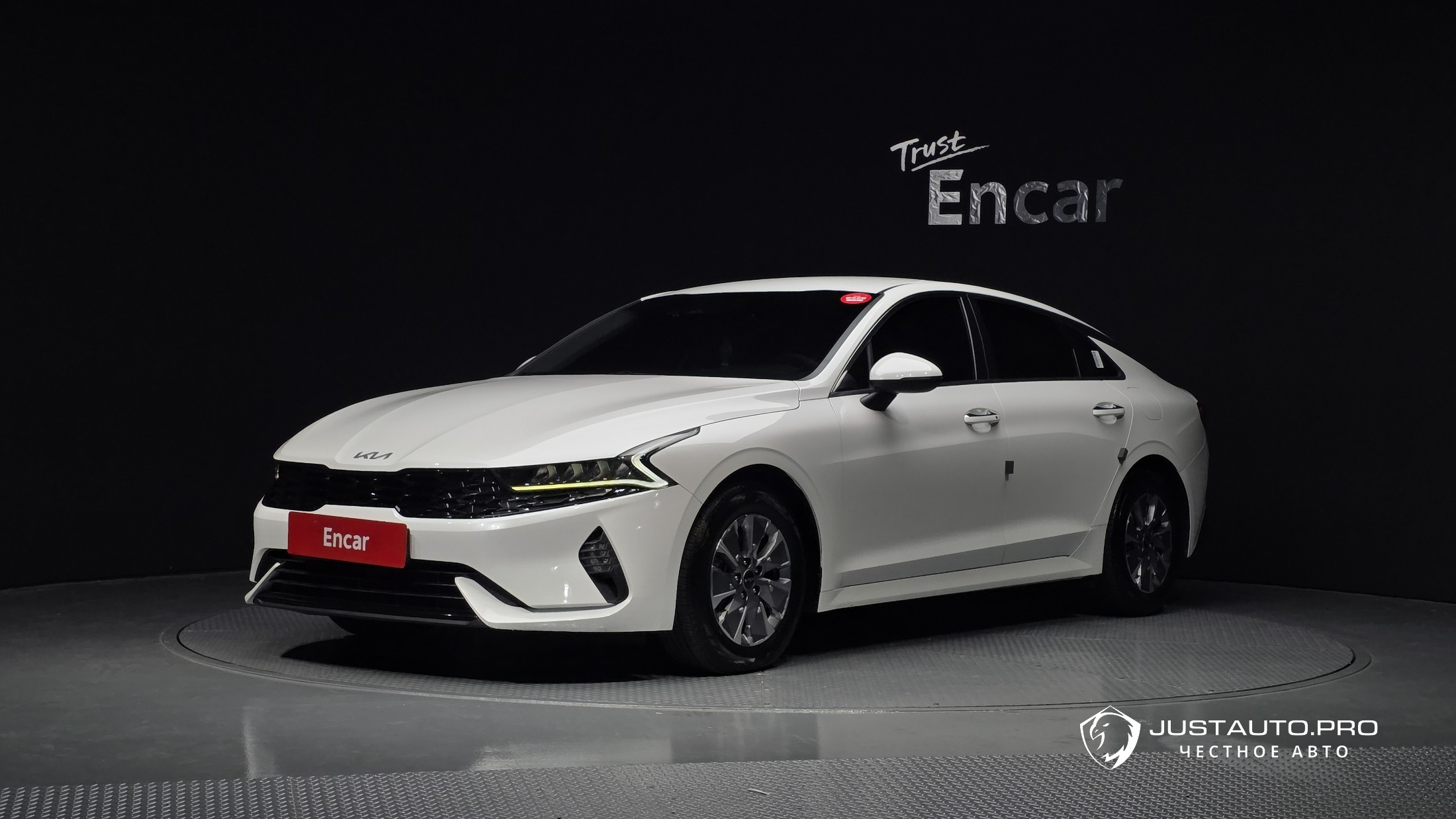 Автомобиль Kia K5