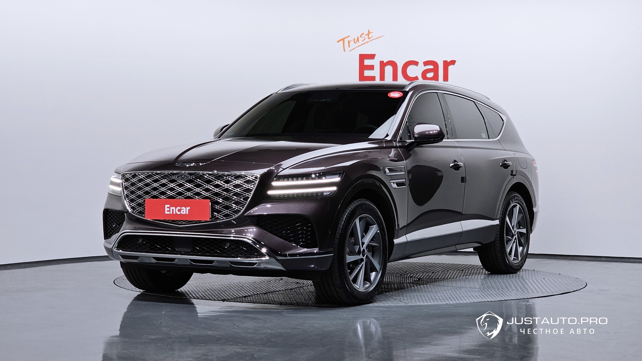 Автомобиль Genesis GV80