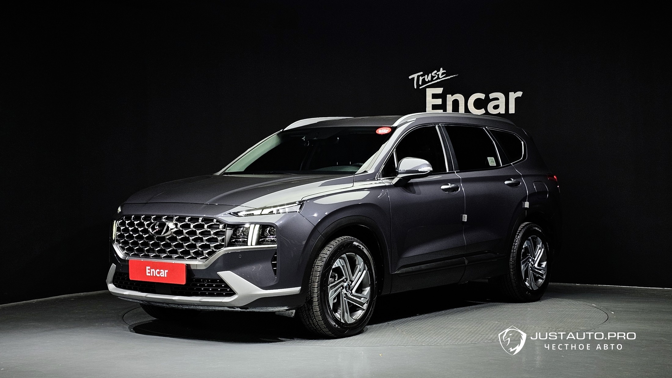 Автомобиль Hyundai Santafe