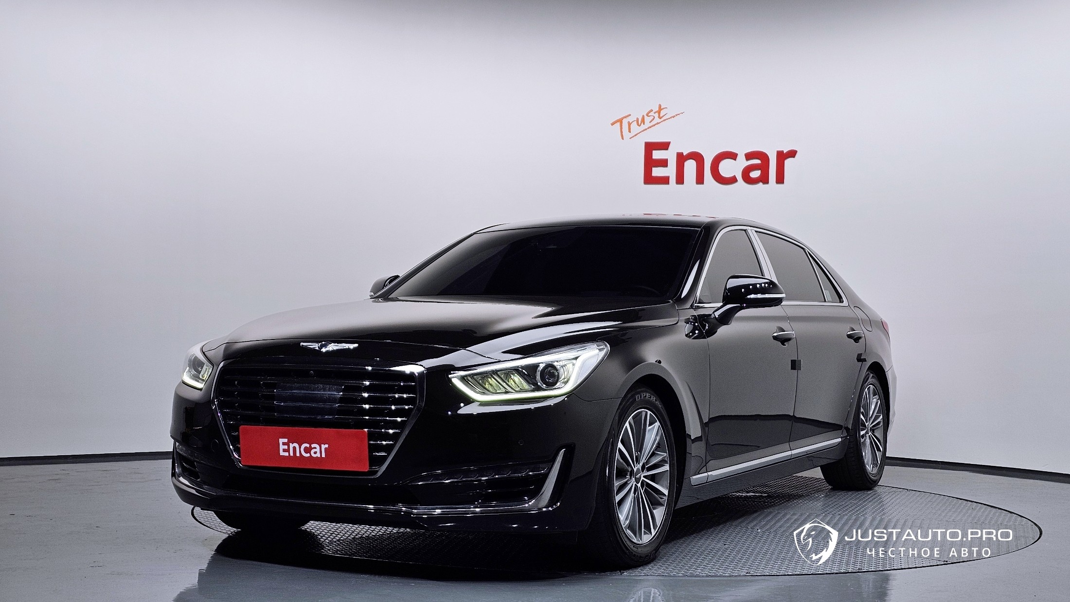 Автомобиль Genesis EQ900