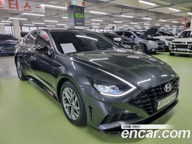 Автомобиль Hyundai Sonata