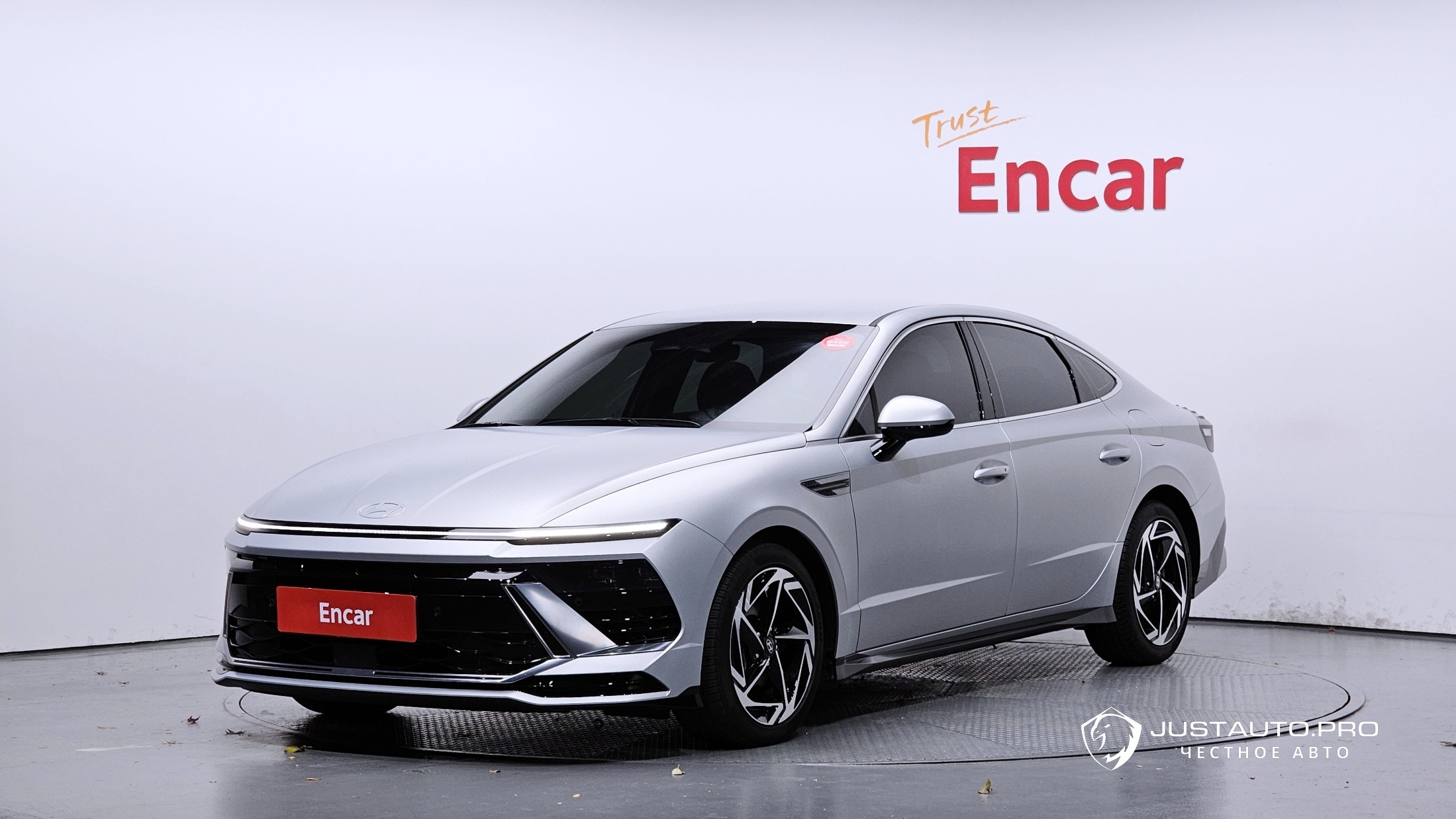 Автомобиль Hyundai Sonata