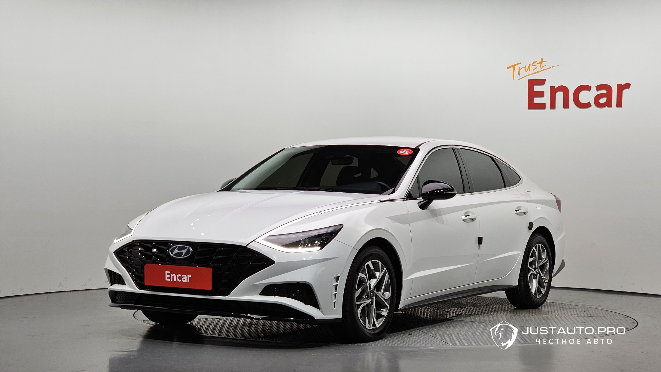 Автомобиль Hyundai Sonata