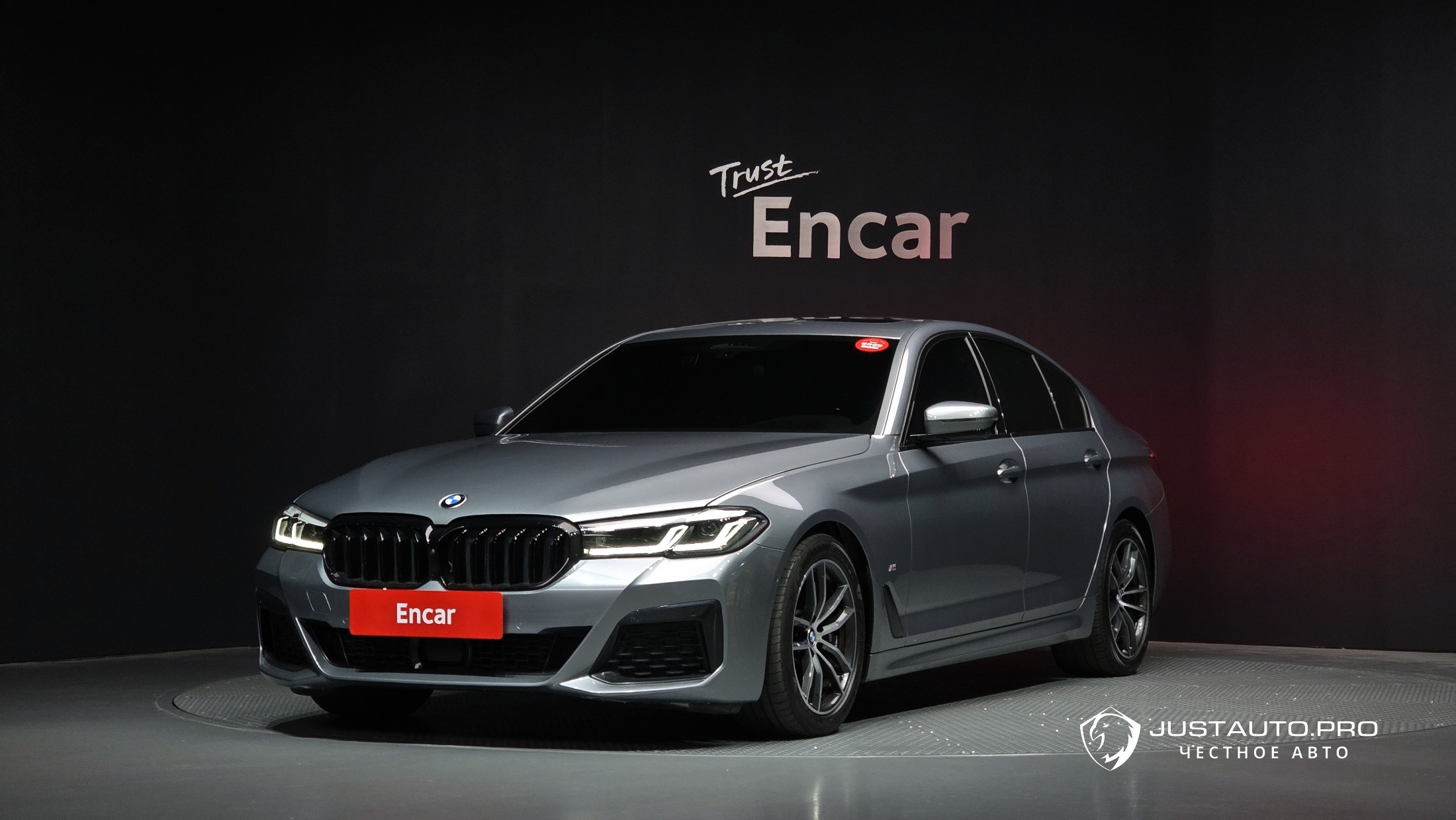 Автомобиль BMW 5-Series