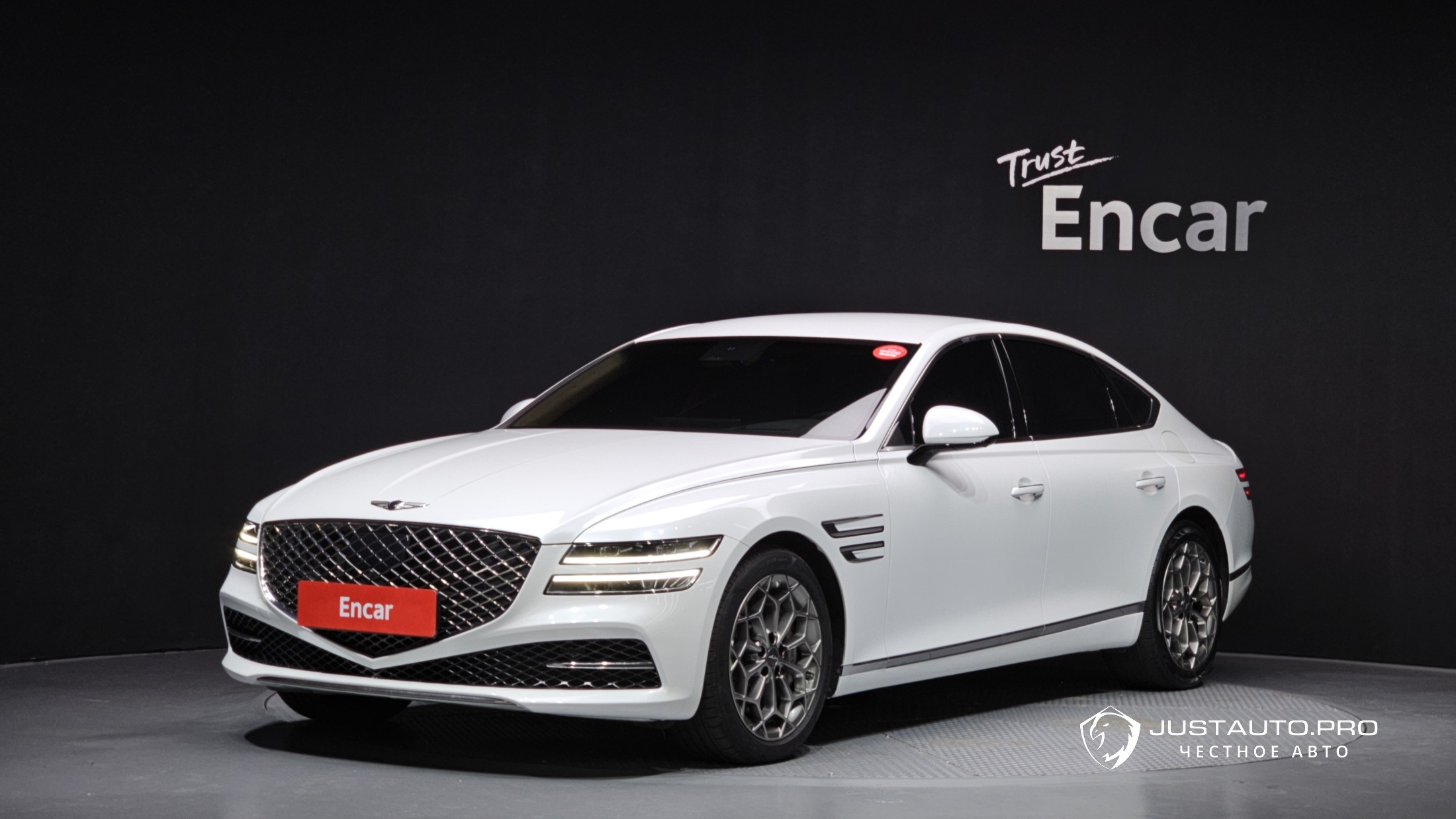 Автомобиль Genesis G80